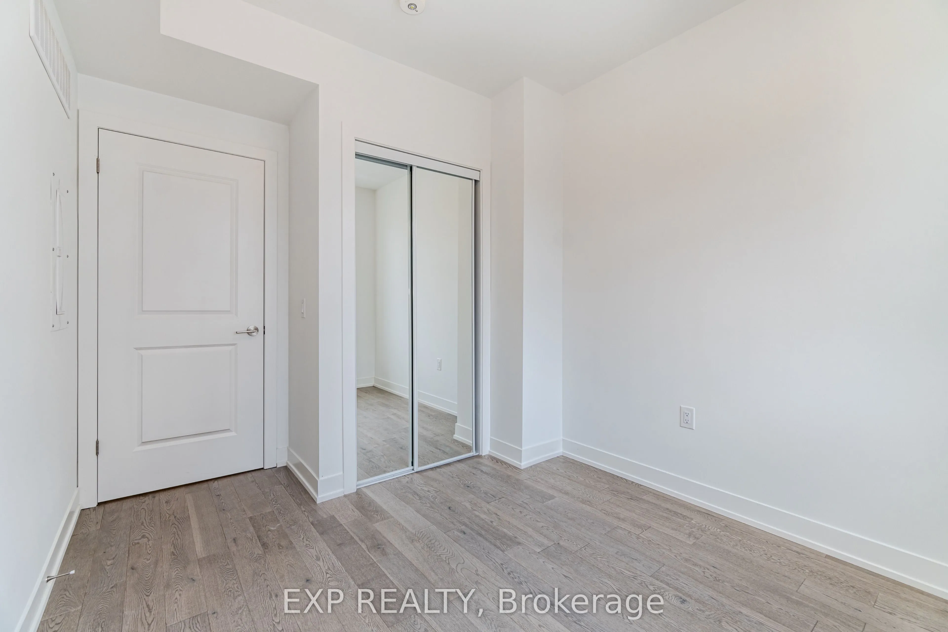 1062 Douglas Mccurdy Comm Court, #229