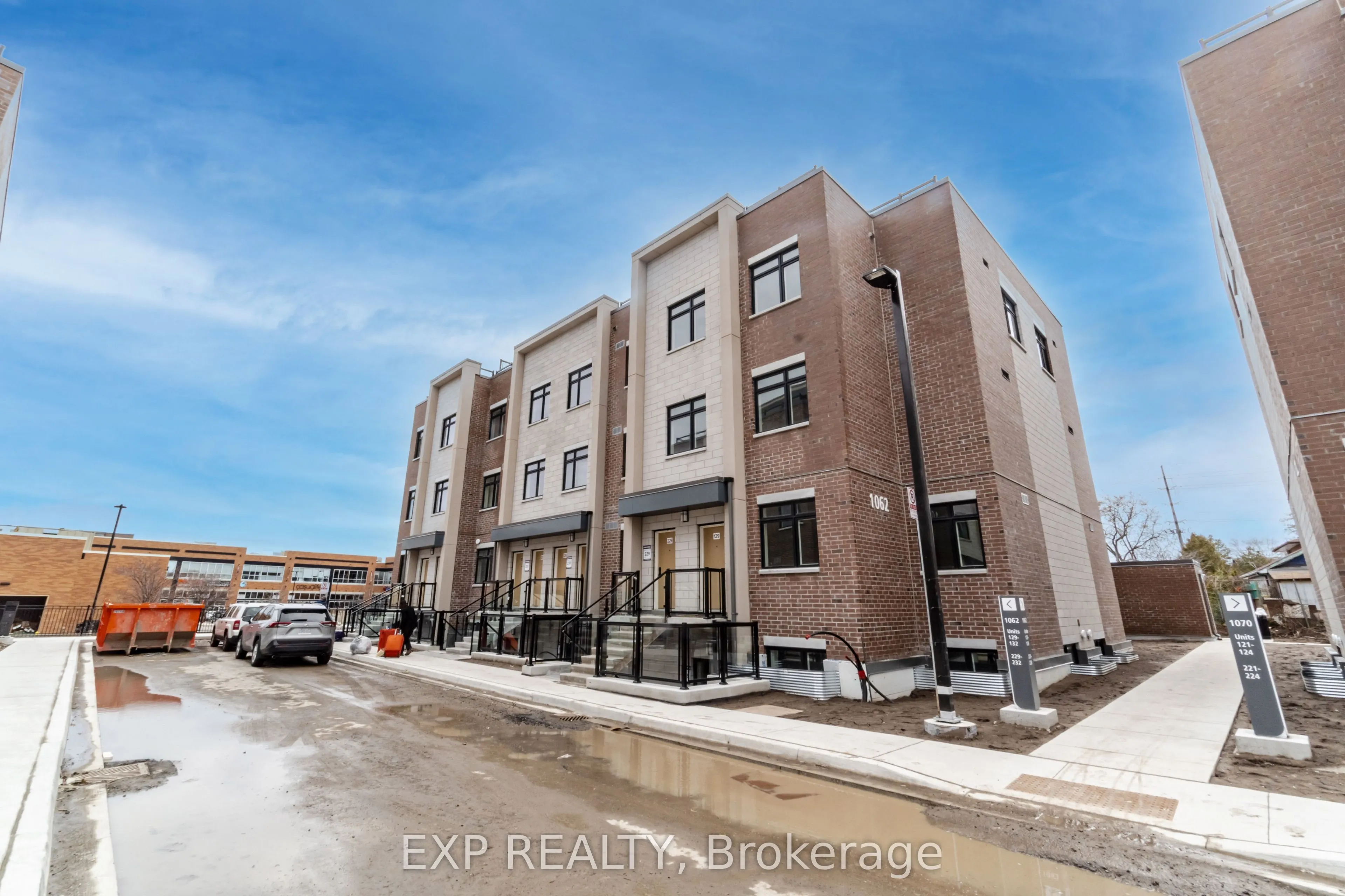 1062 Douglas Mccurdy Comm Court, #229