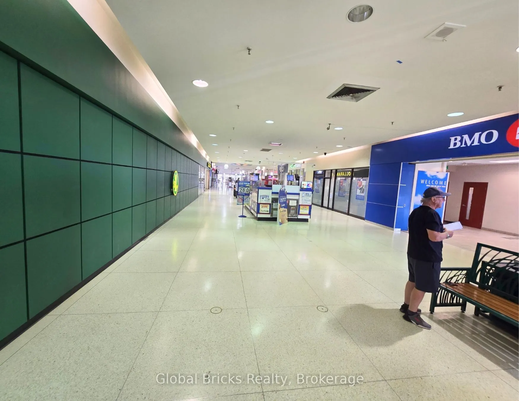 1151 Dundas Street W, #33
