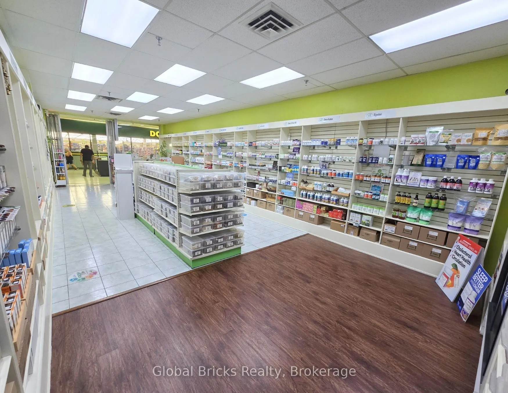 1151 Dundas Street W, #33