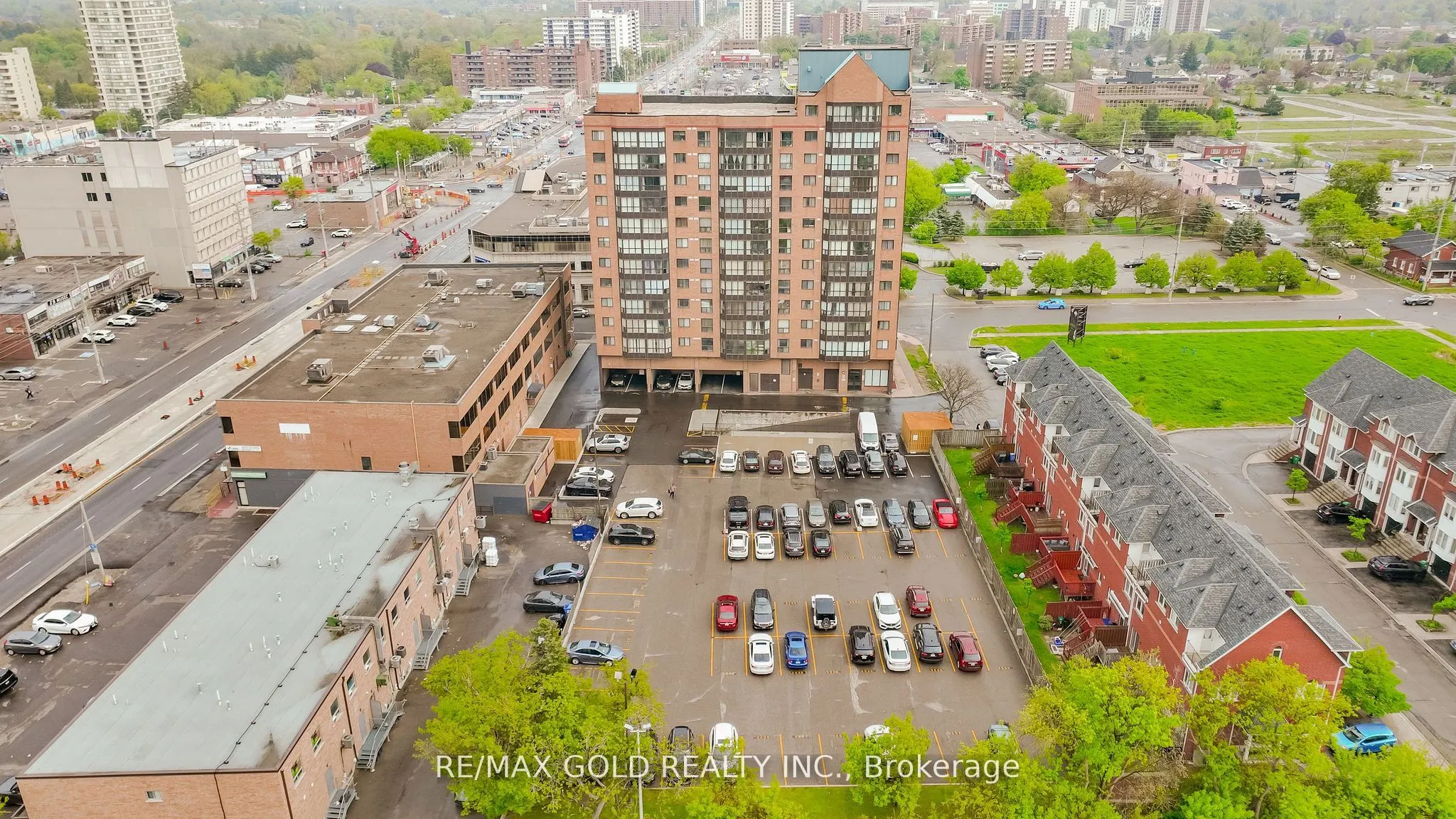 25 Agnes Street, #201