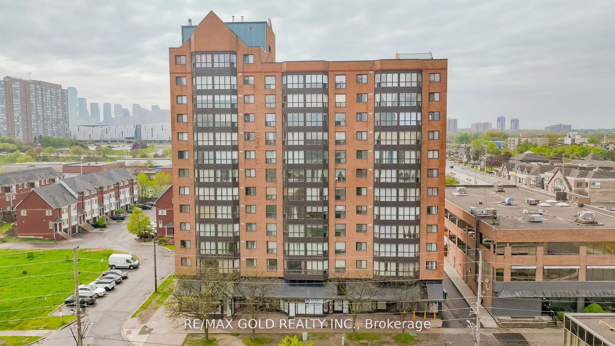 25 Agnes Street, #201