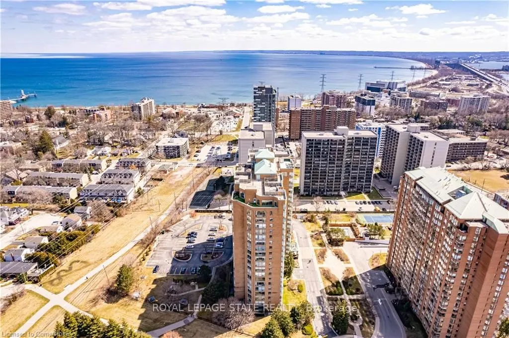 1276 Maple Crossing Boulevard, #909