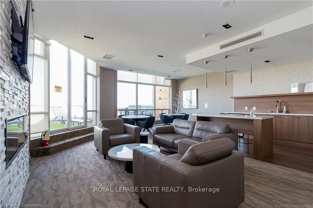 1276 Maple Crossing Boulevard, #909