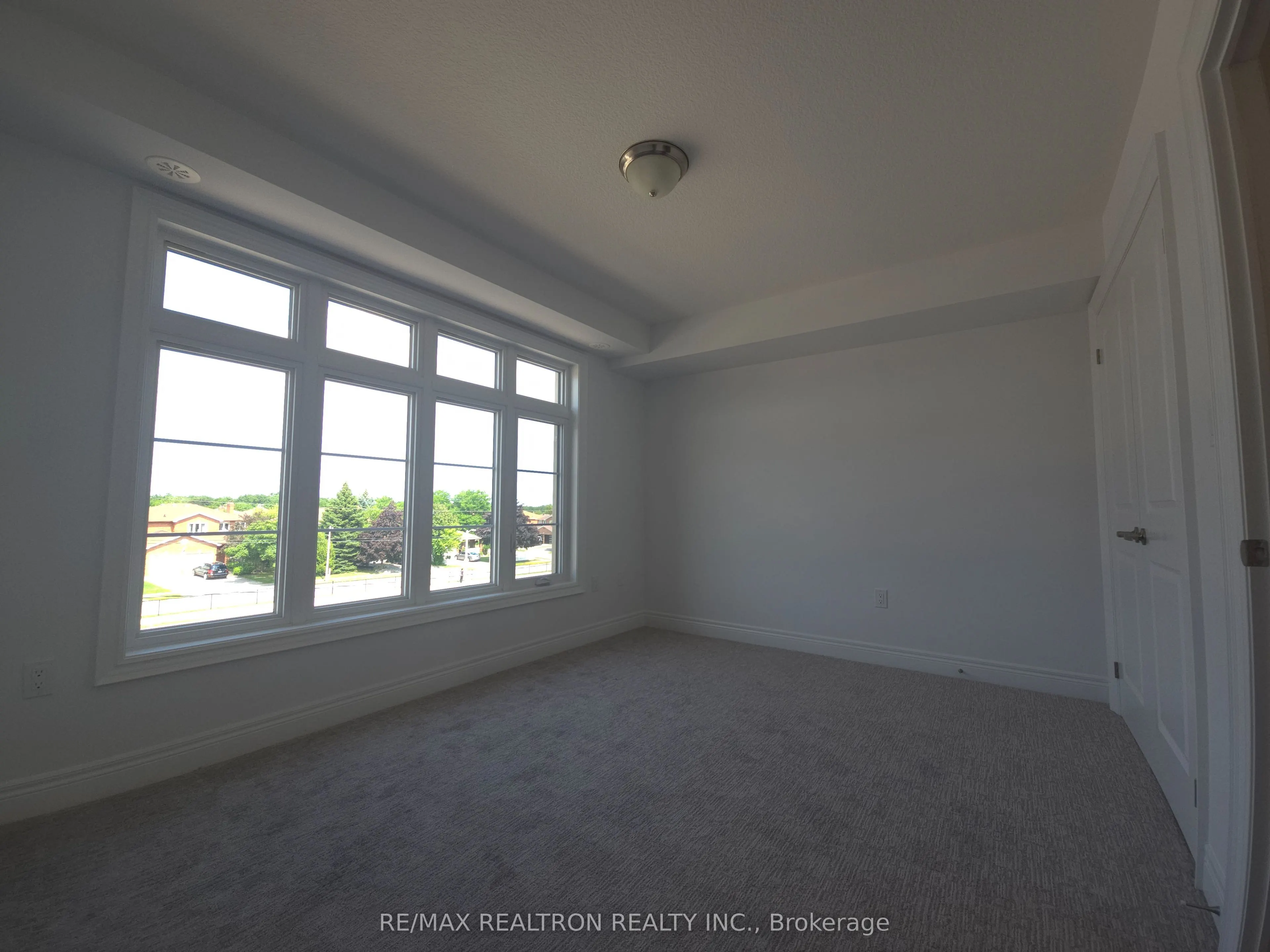 2140 Trafalgar Road, #47