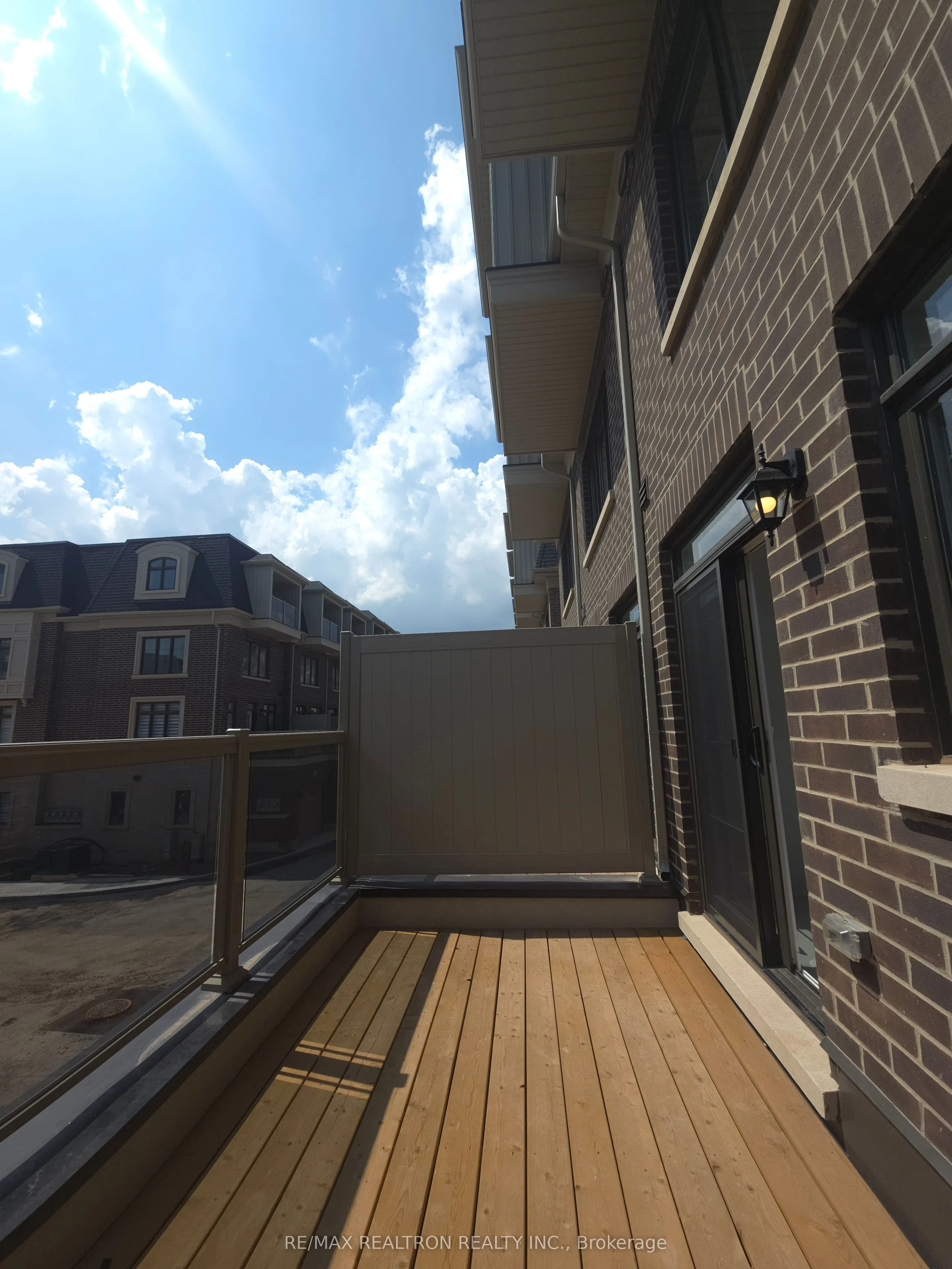 2140 Trafalgar Road, #47