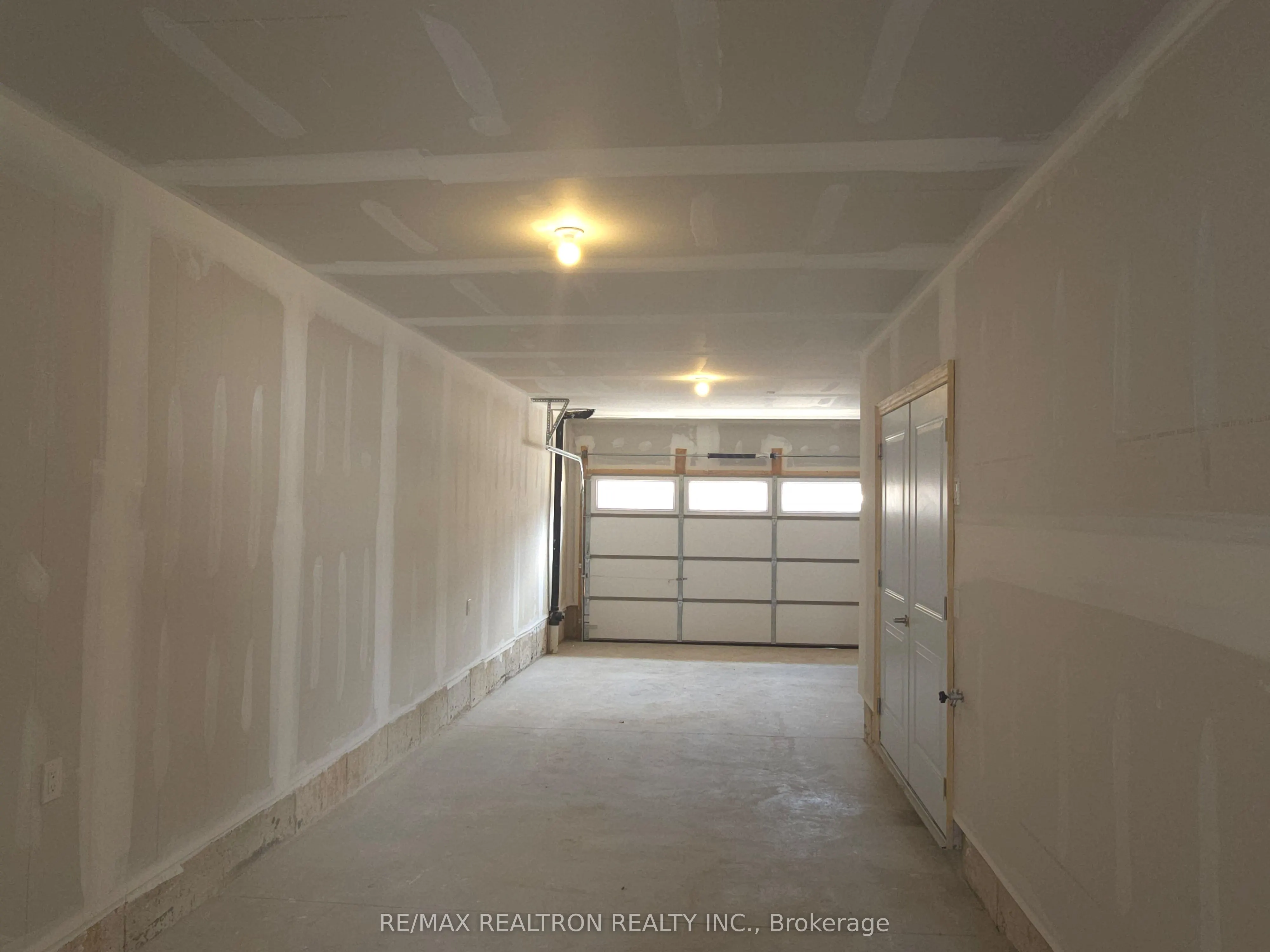 2140 Trafalgar Road, #47