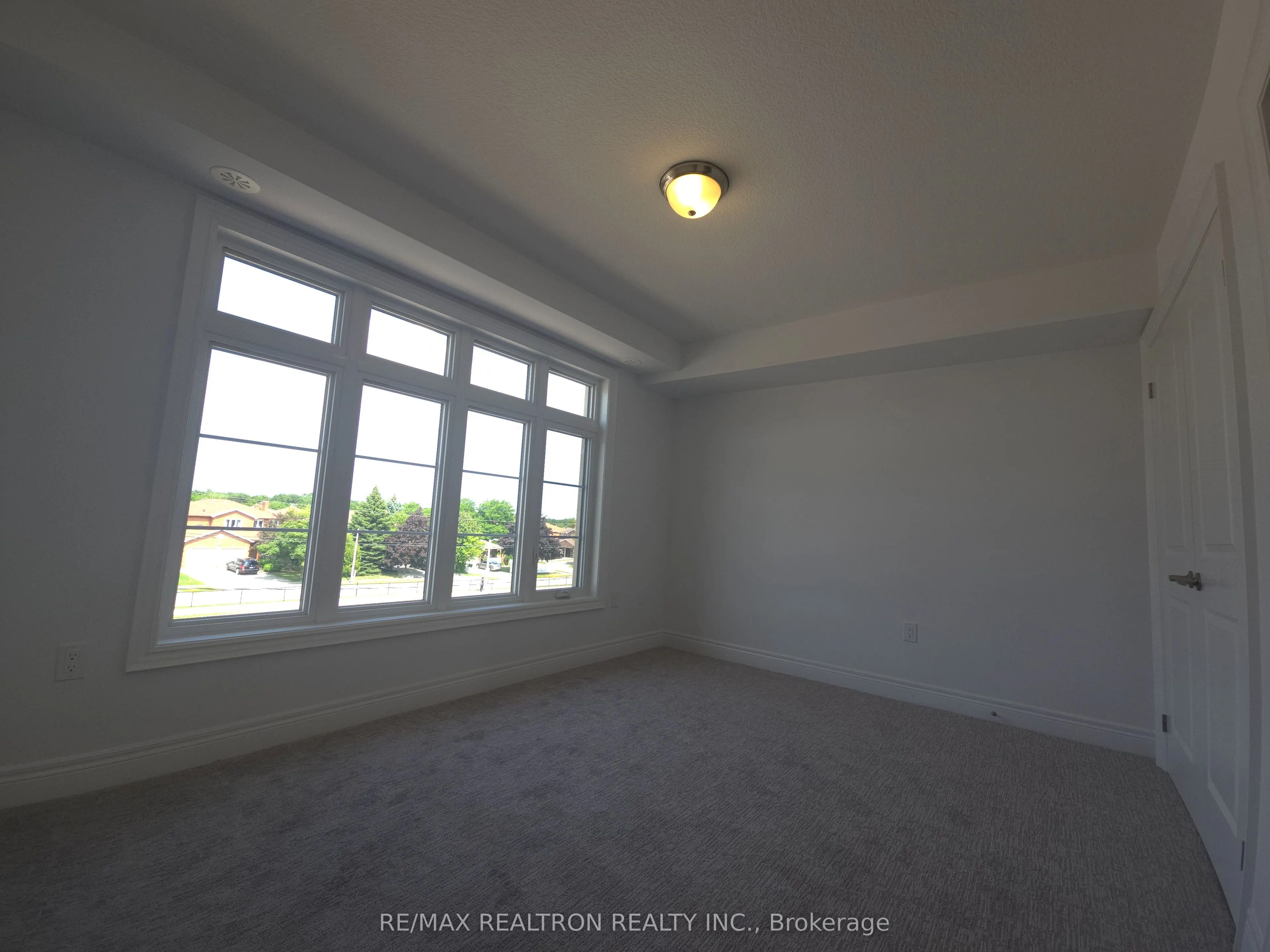 2140 Trafalgar Road, #47