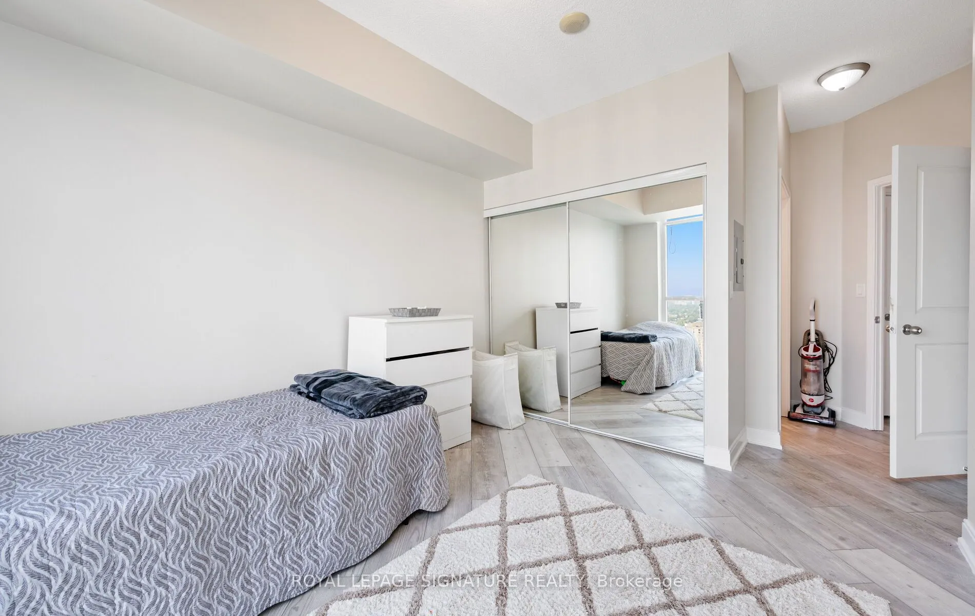 70 Absolute Avenue, #2501