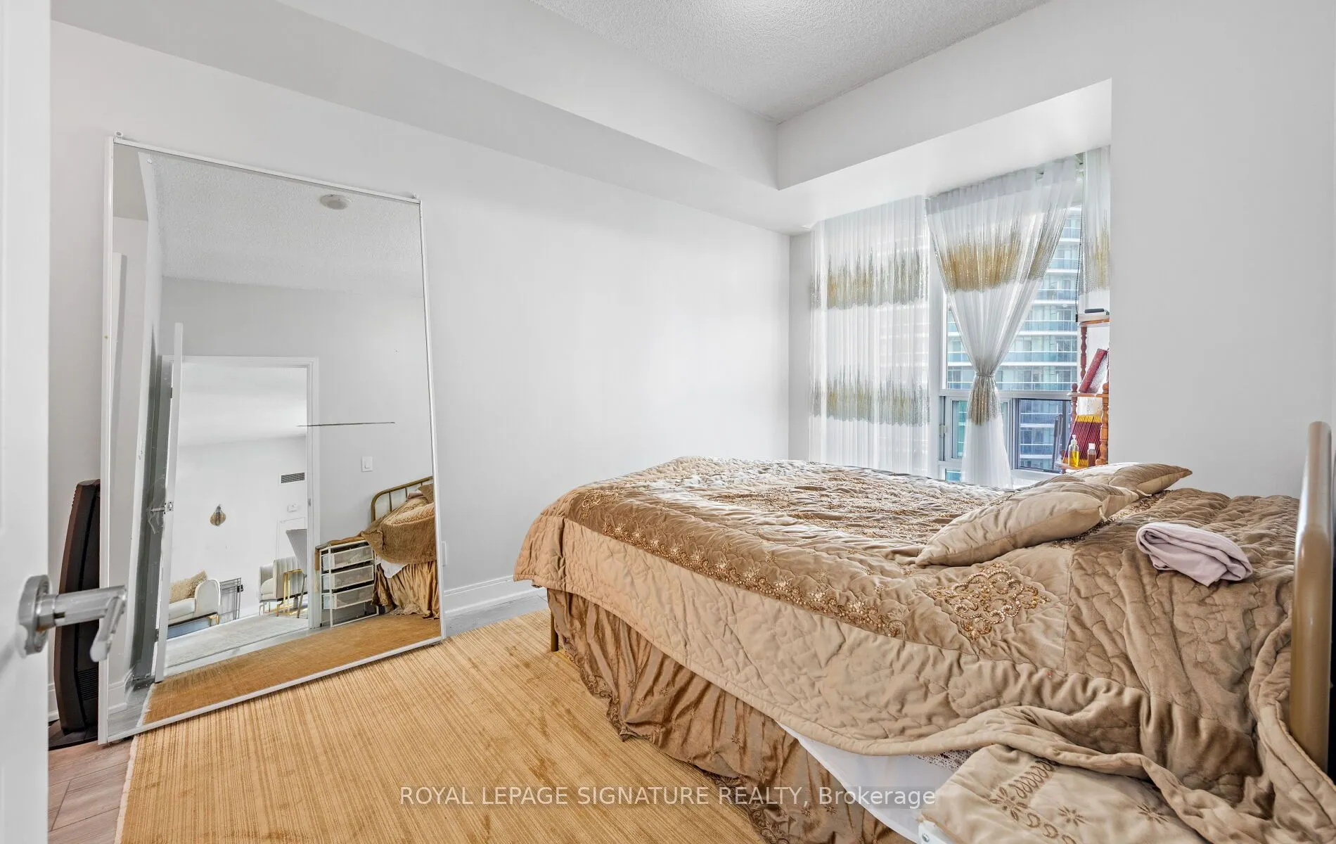 70 Absolute Avenue, #2501