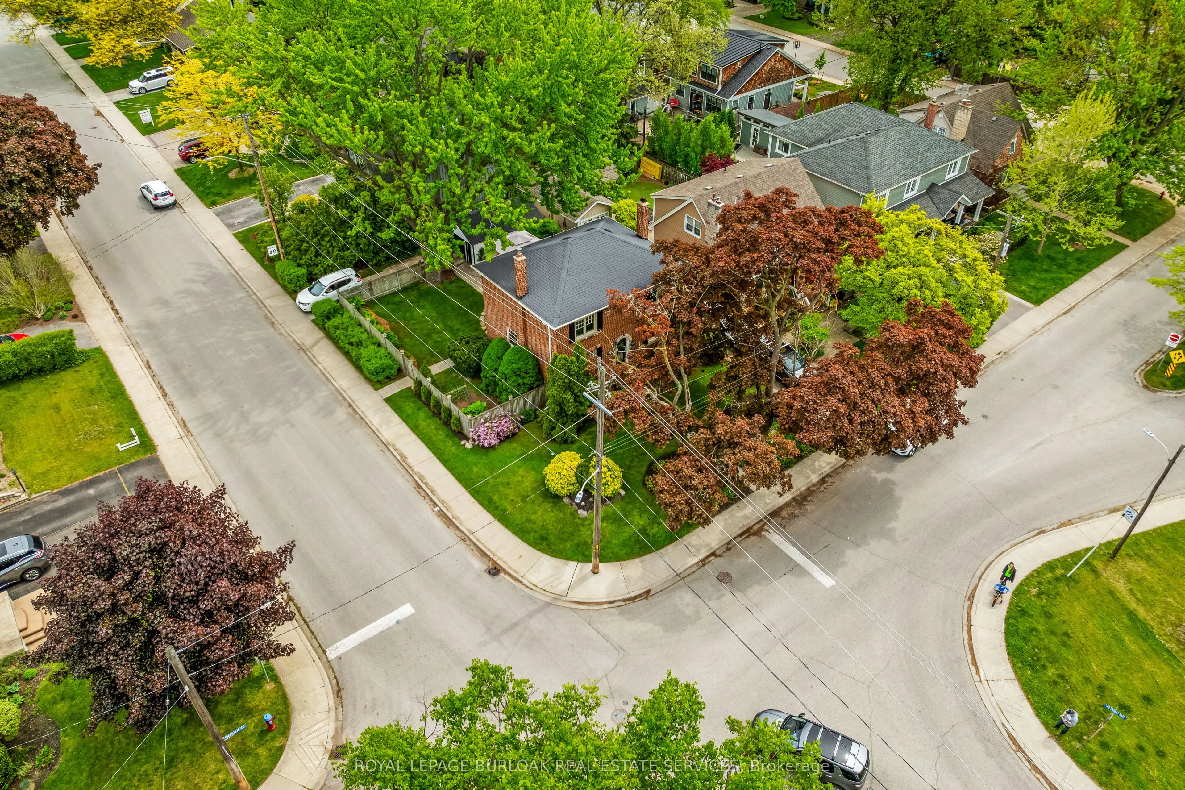 605 Emerald Street