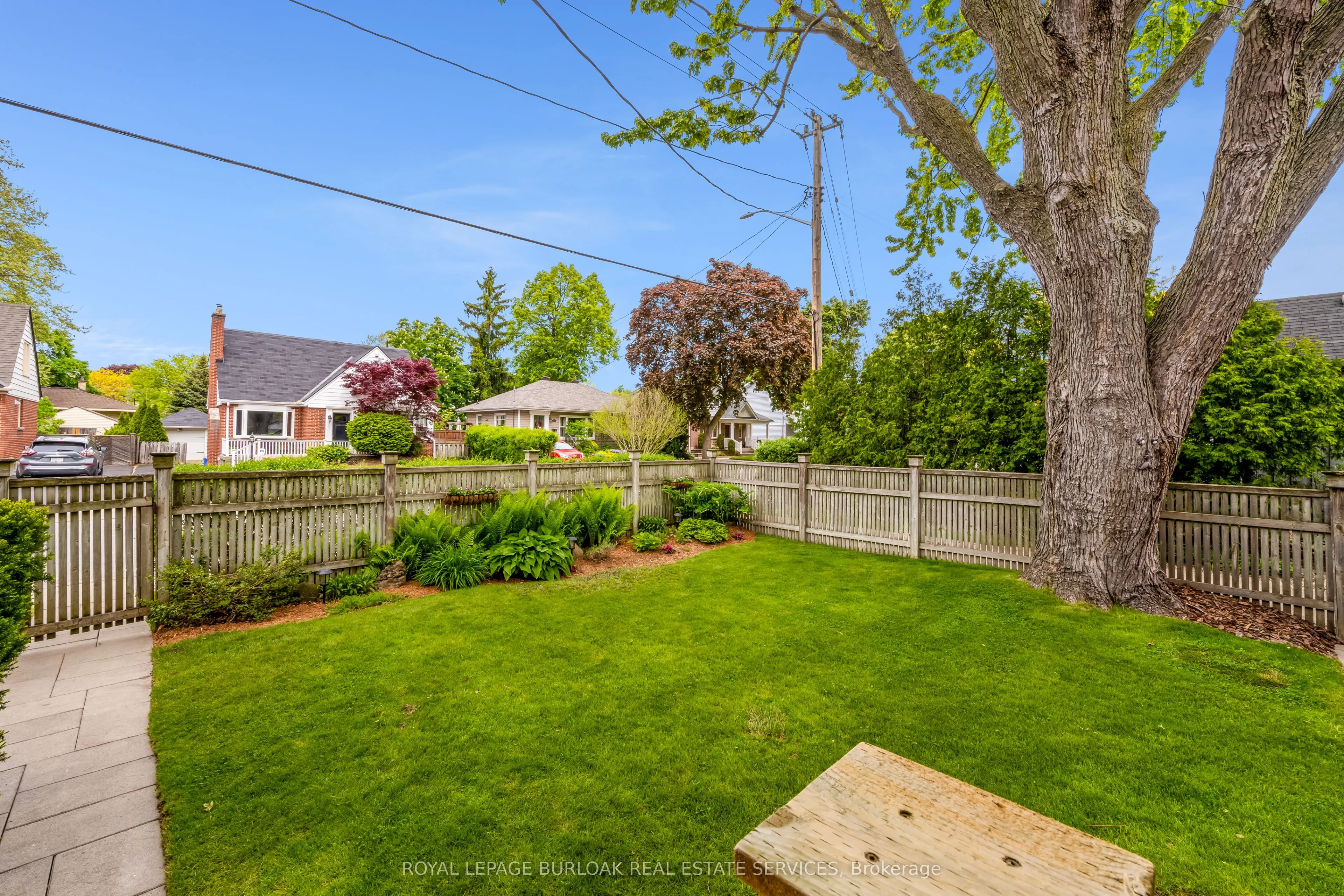 605 Emerald Street