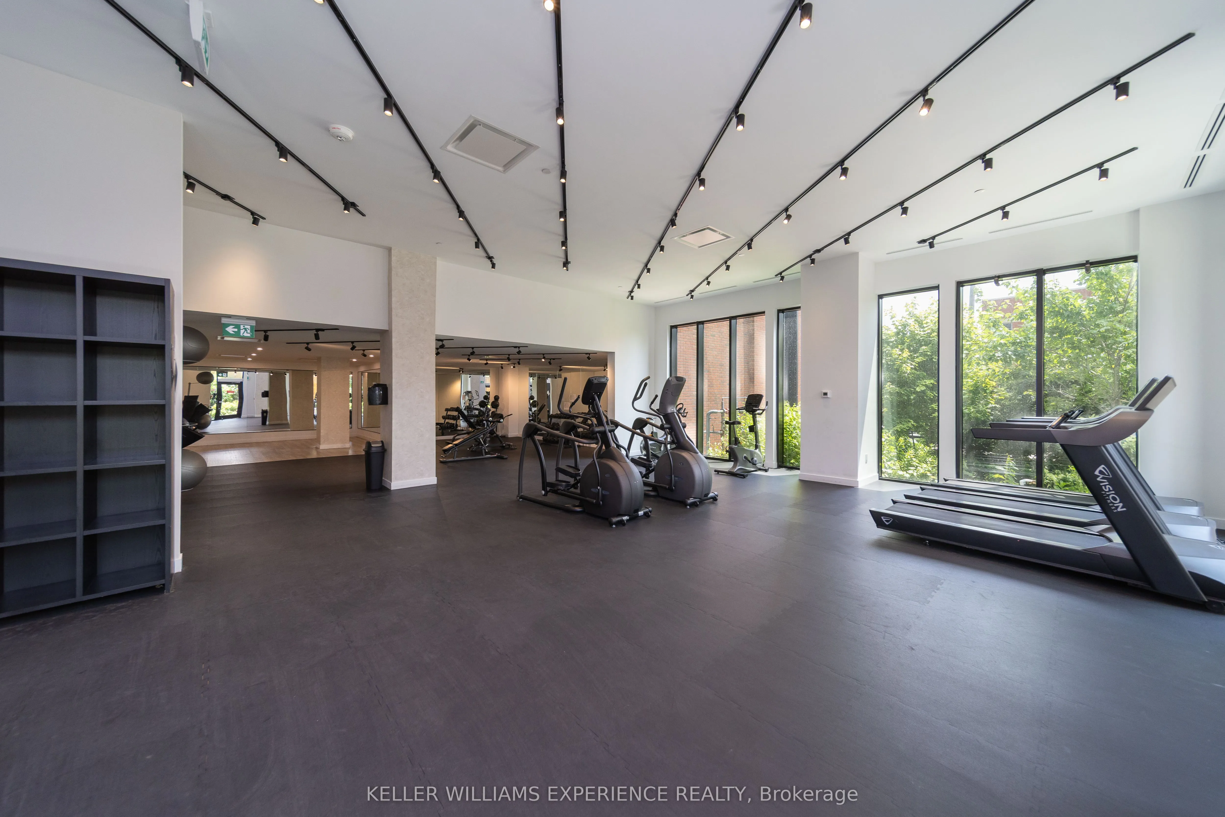 2300 St Clair Avenue W, #118