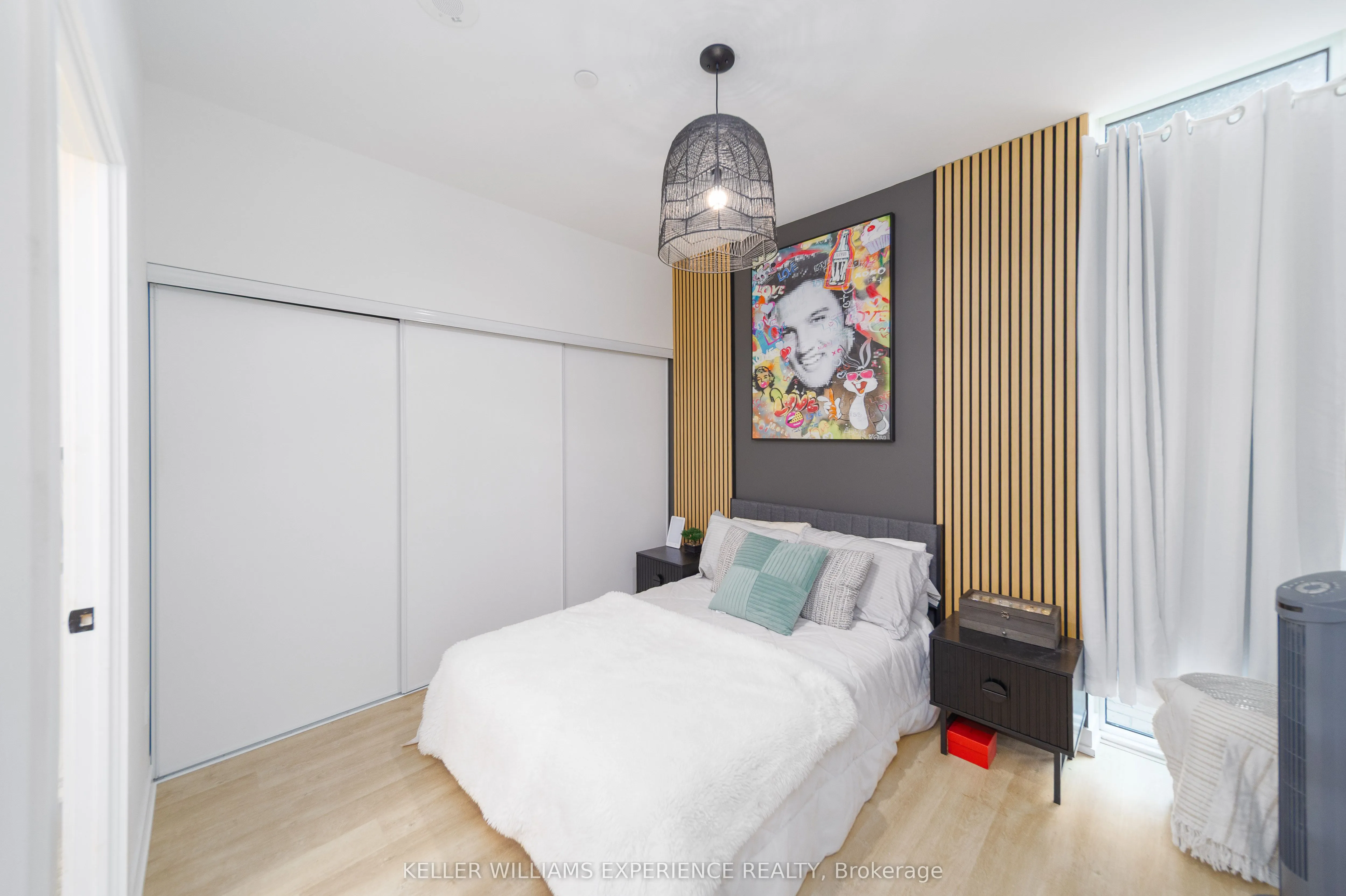 2300 St Clair Avenue W, #118