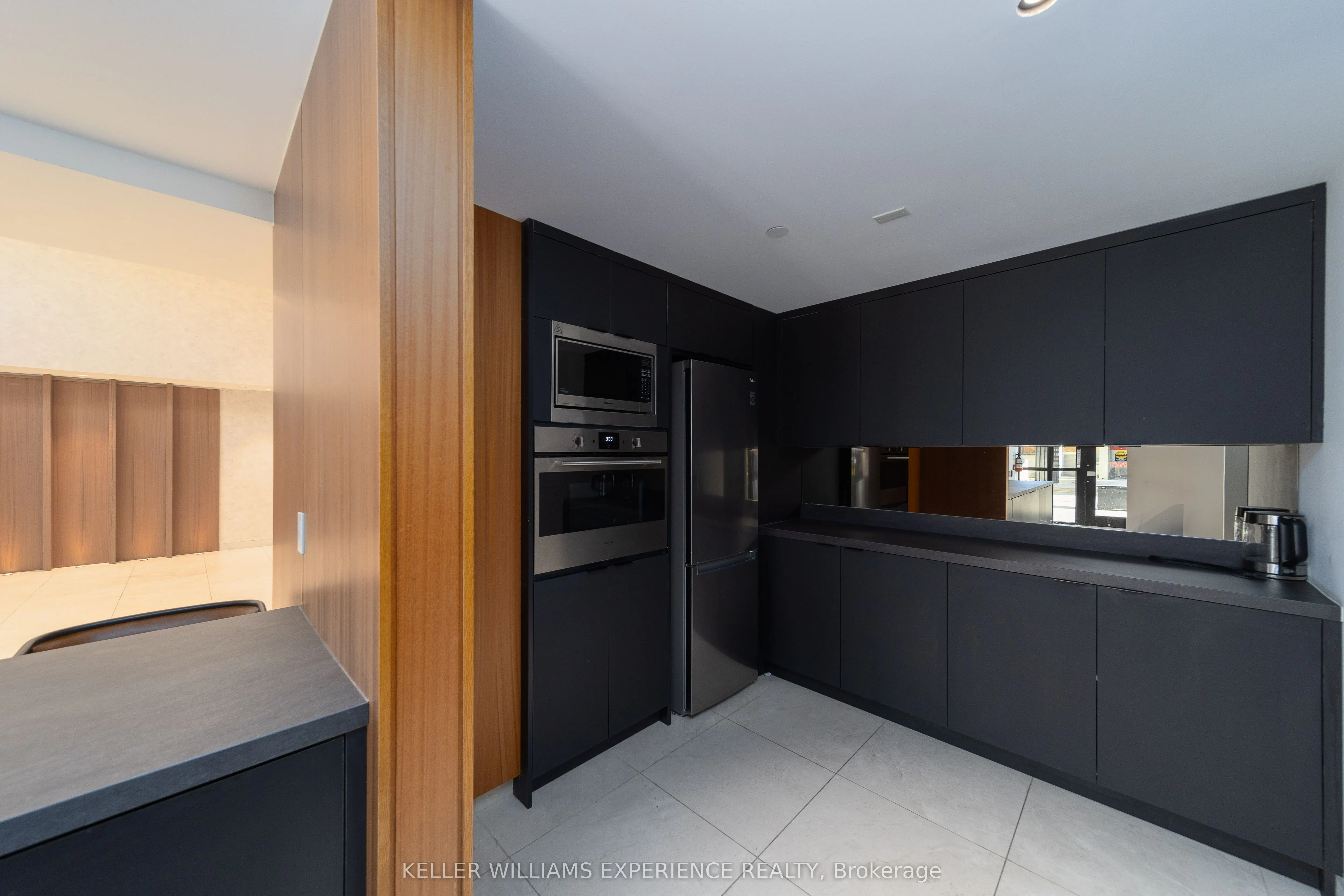 2300 St Clair Avenue W, #118