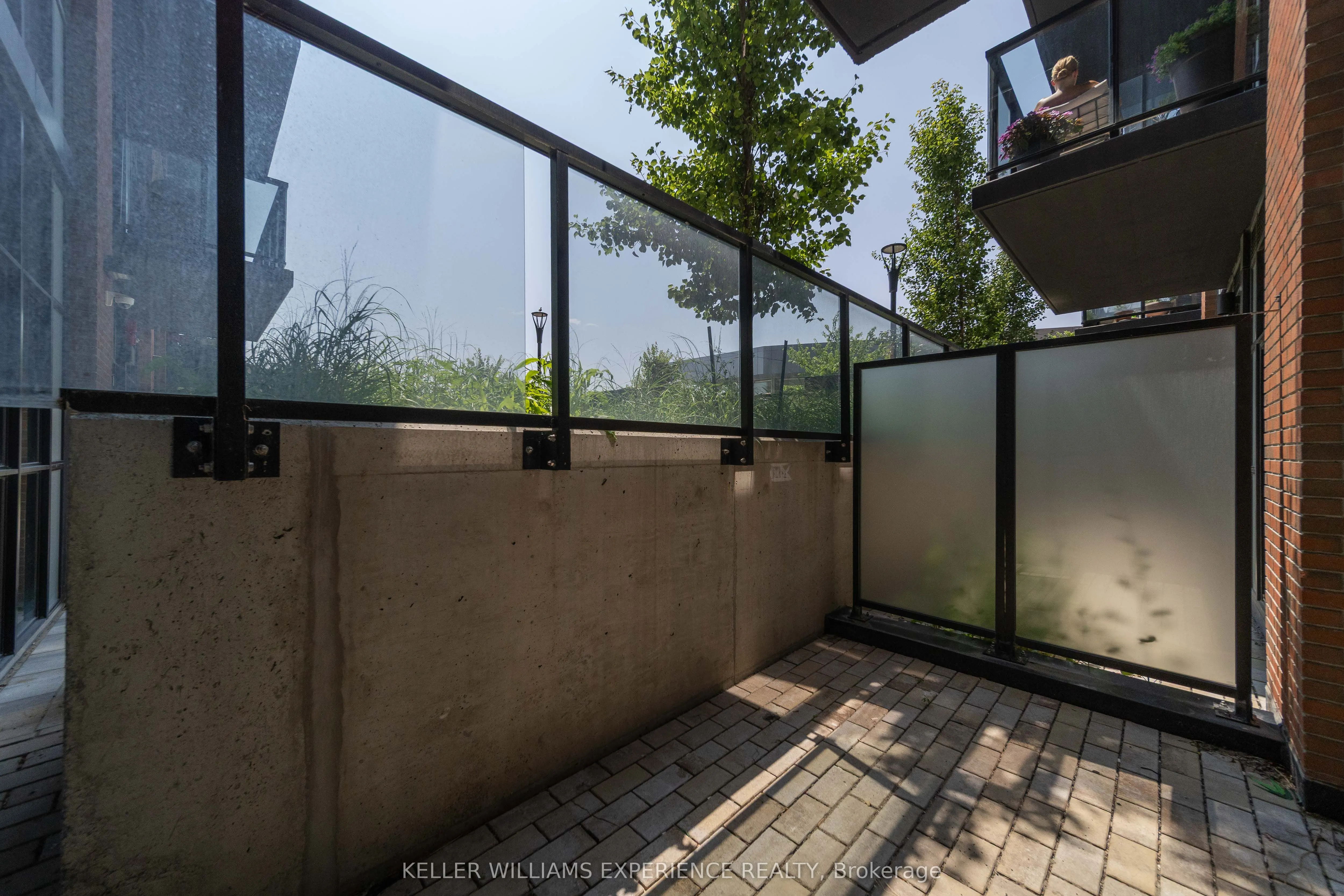 2300 St Clair Avenue W, #118