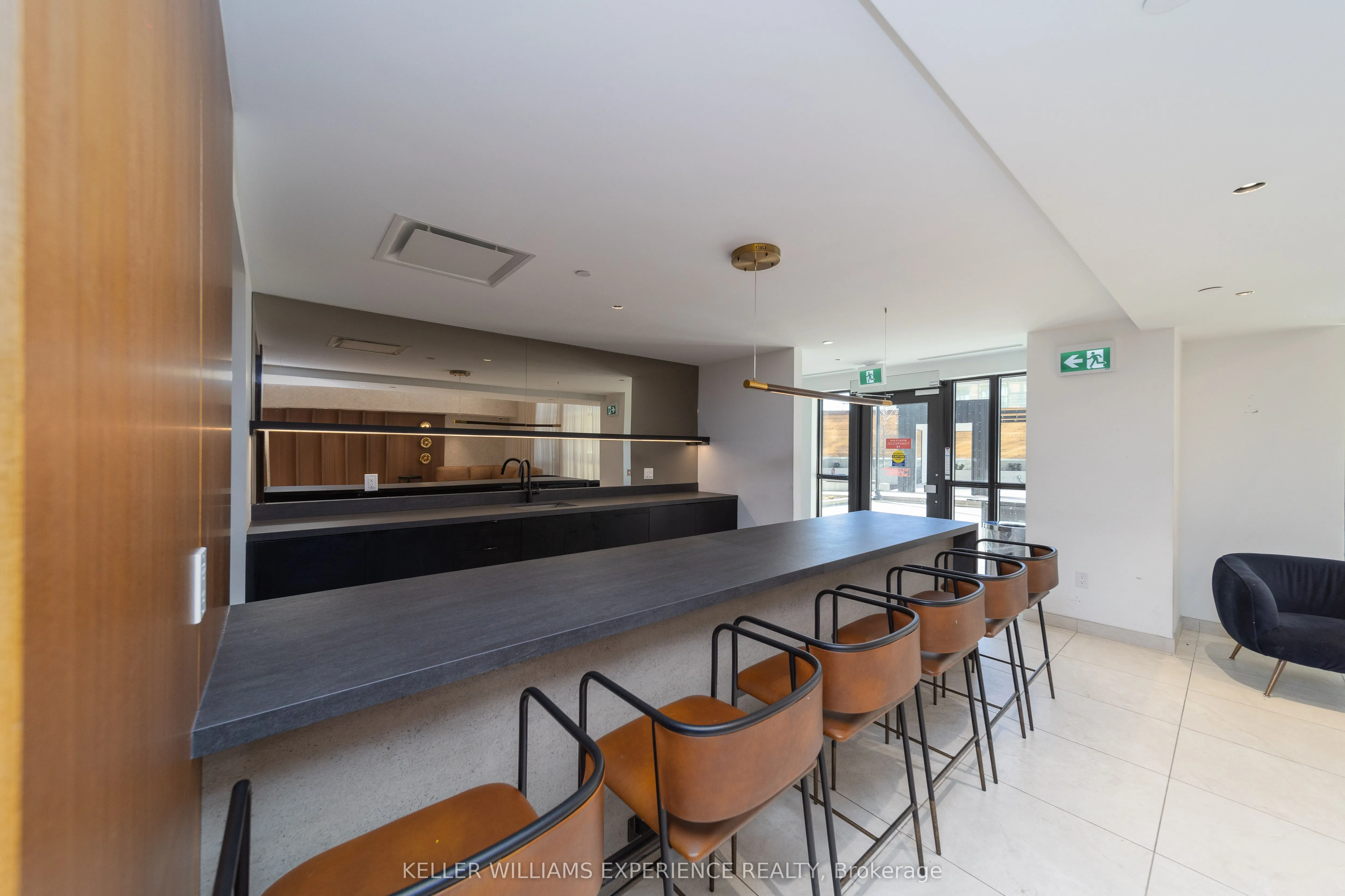 2300 St Clair Avenue W, #118