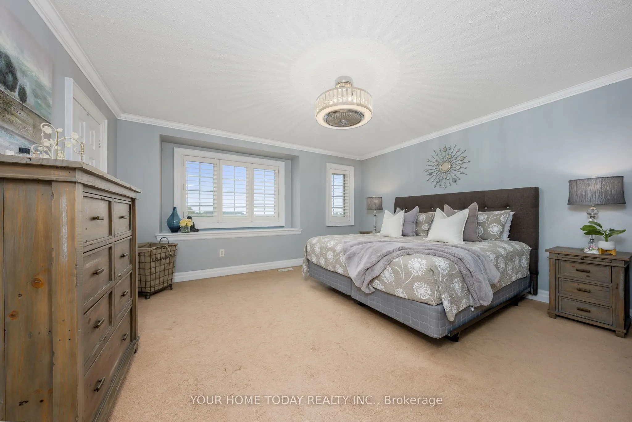 20 Chetholme Place