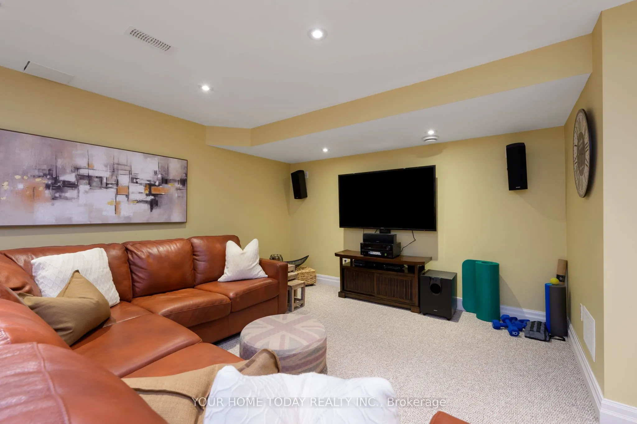 20 Chetholme Place