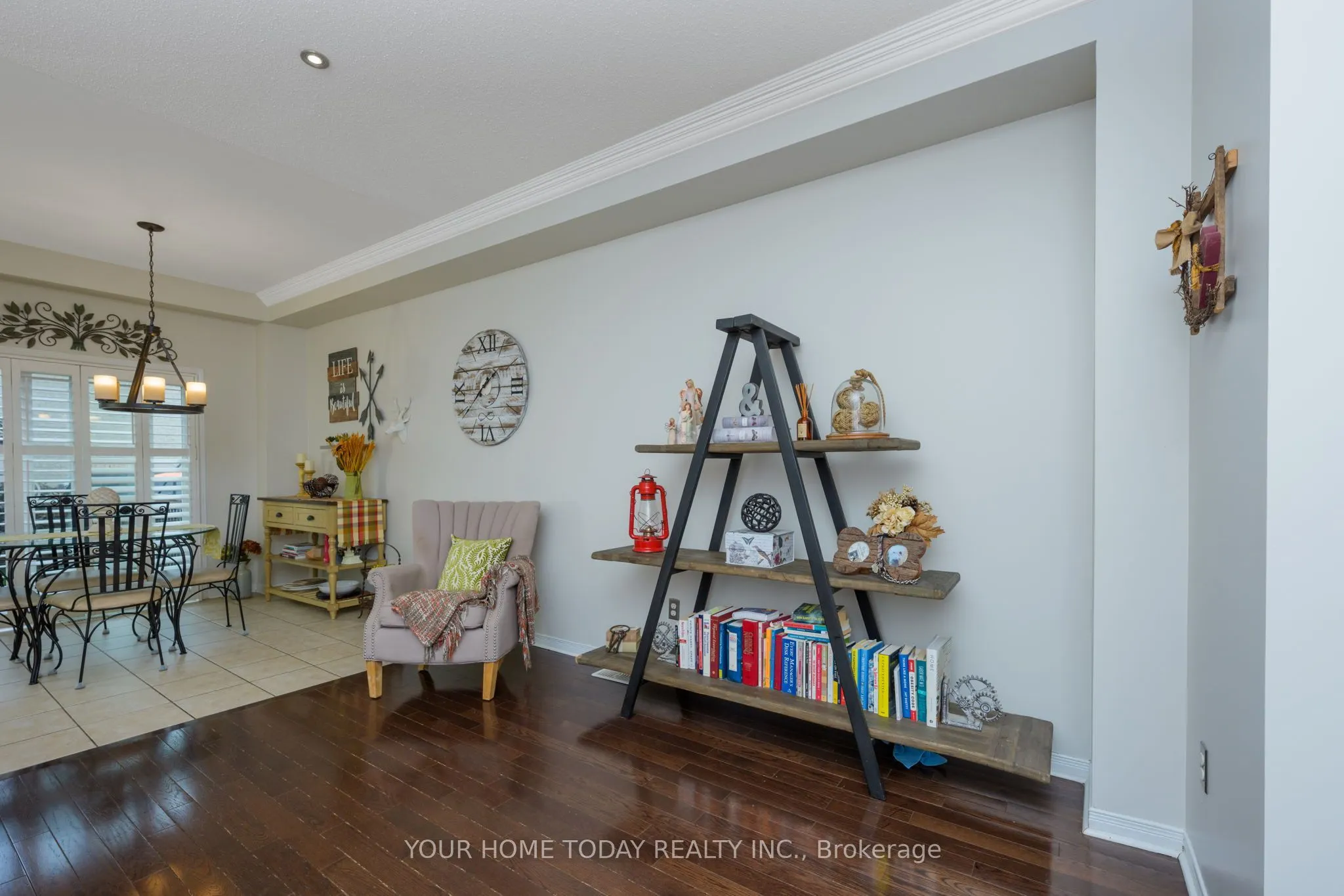 20 Chetholme Place