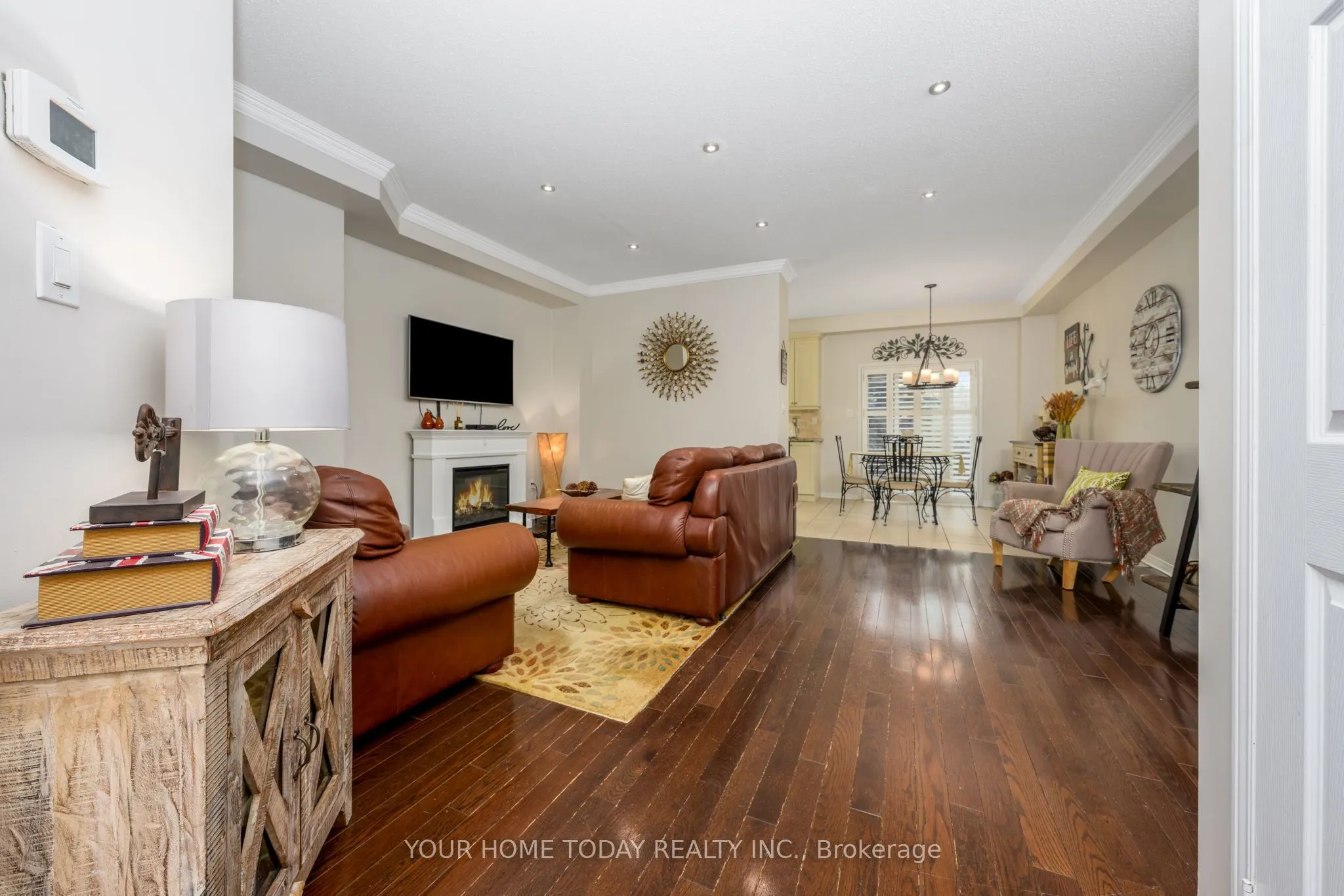 20 Chetholme Place