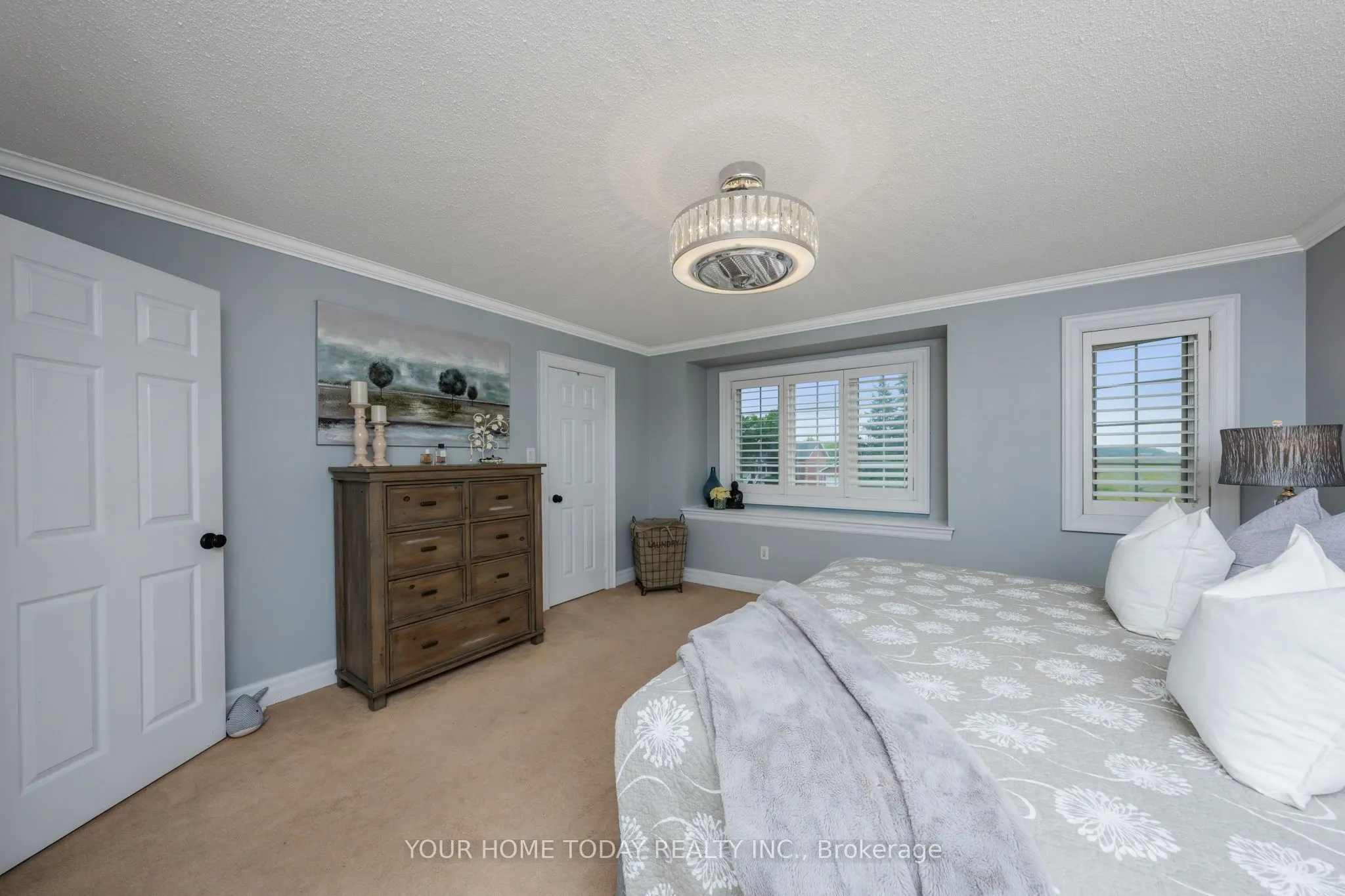 20 Chetholme Place