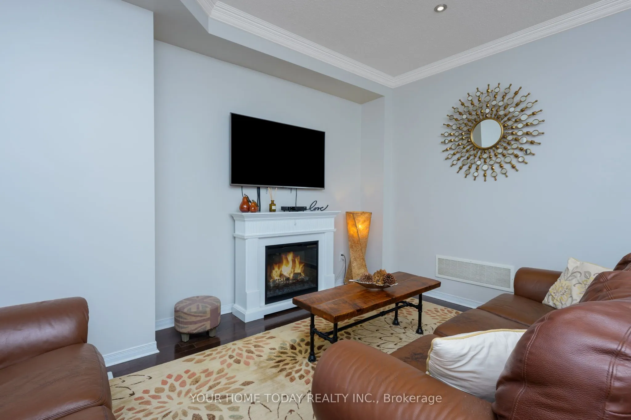 20 Chetholme Place