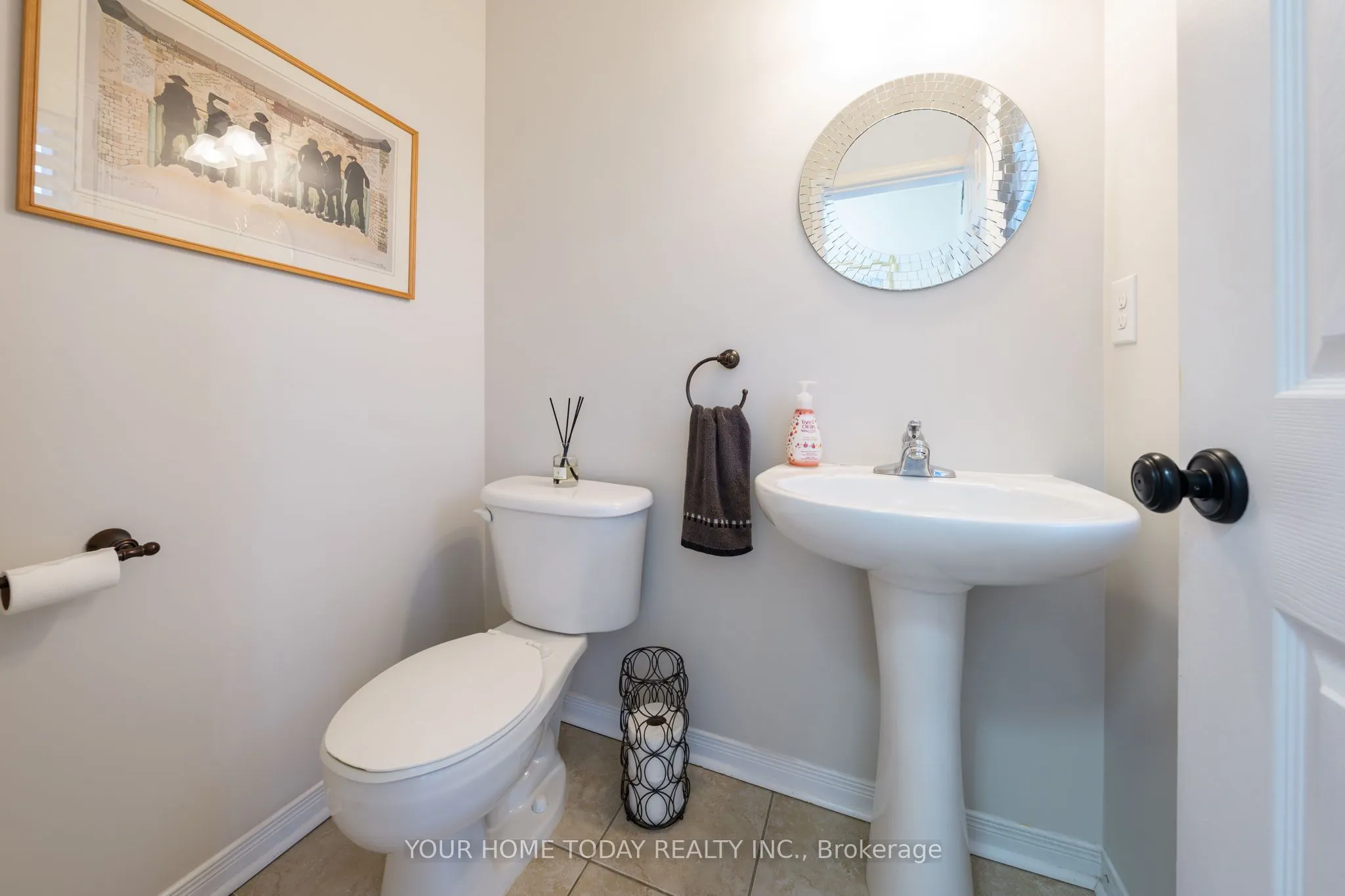 20 Chetholme Place