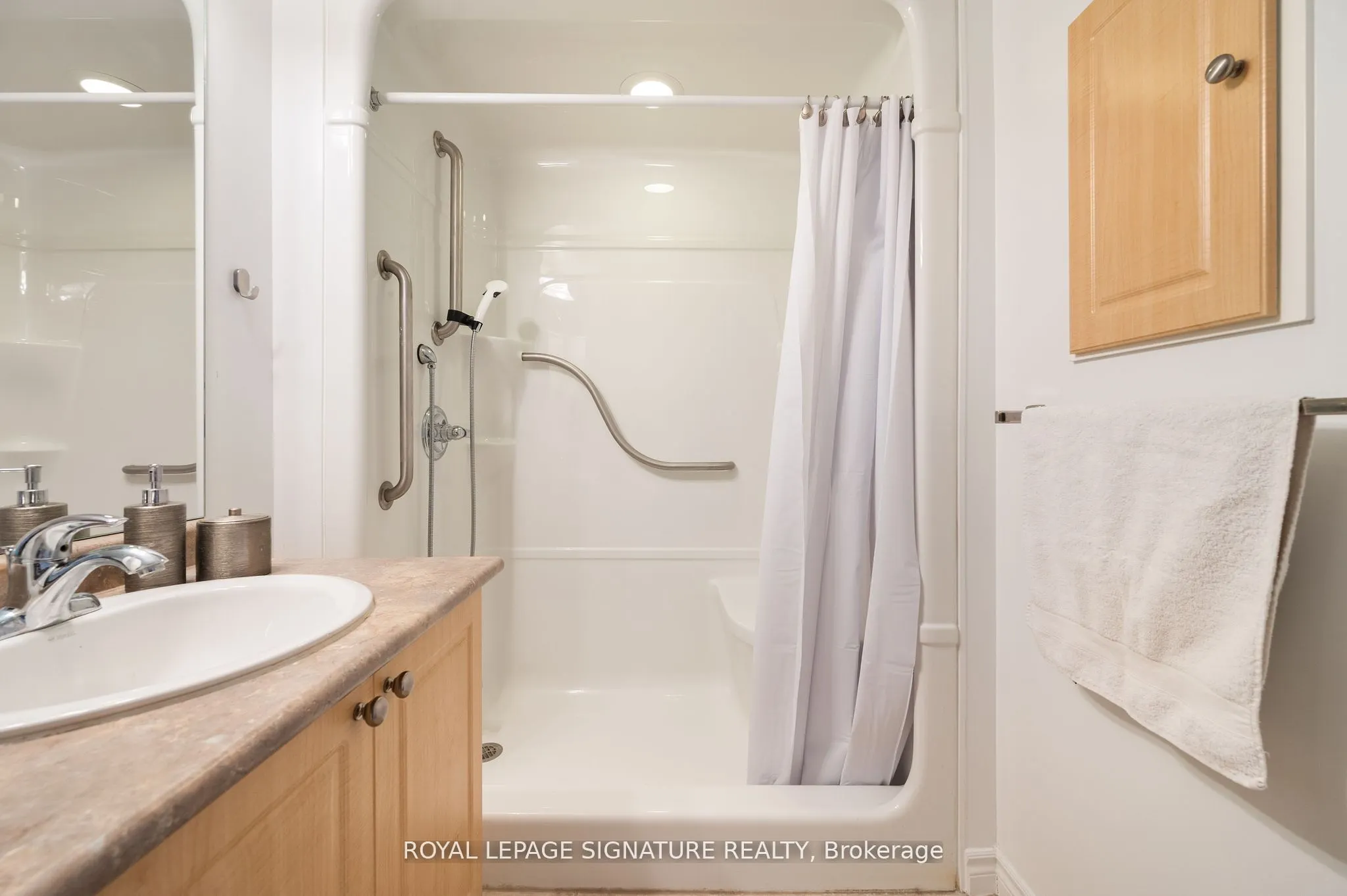 810 Scollard Court, #1003