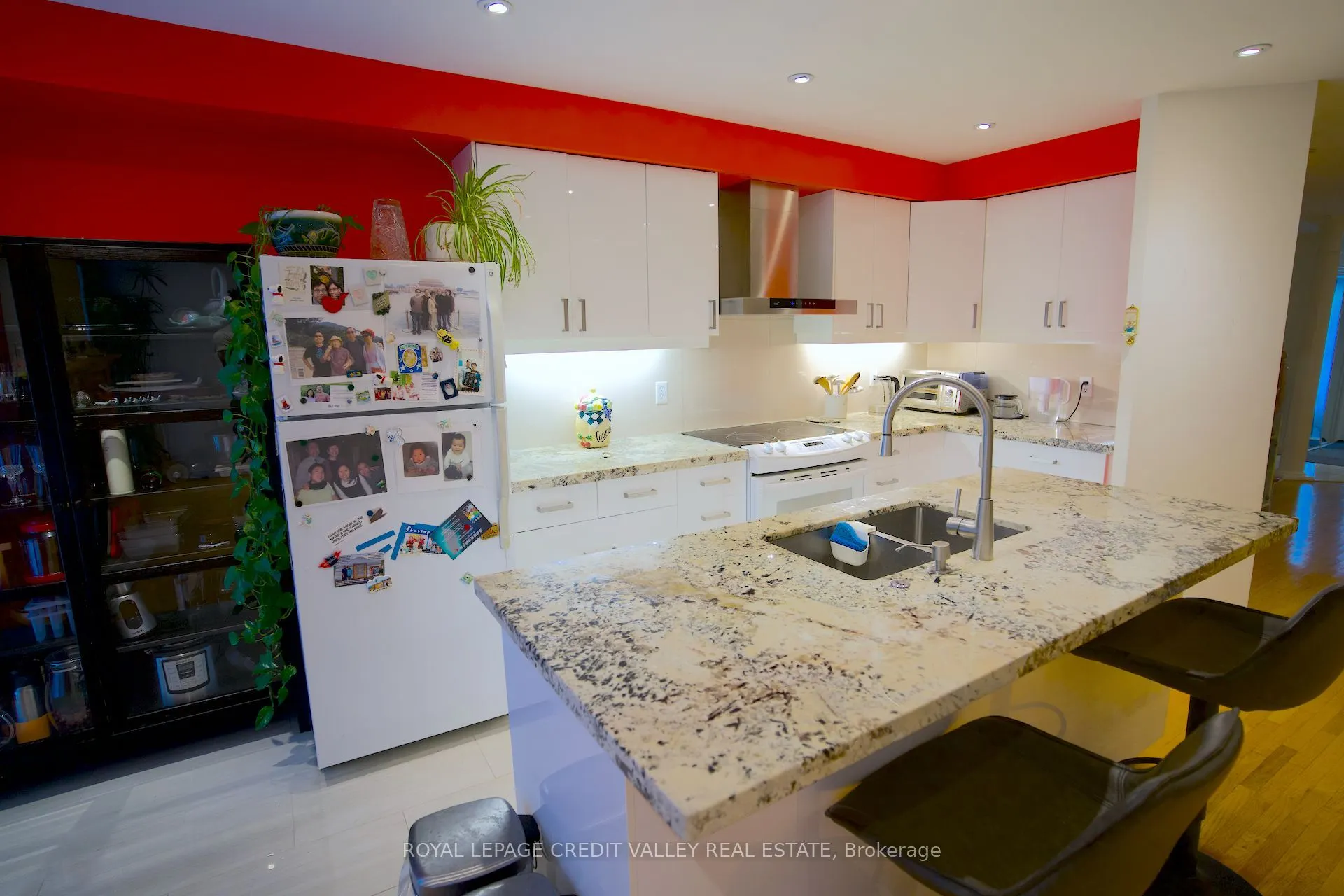 464 Dalmuir Mews