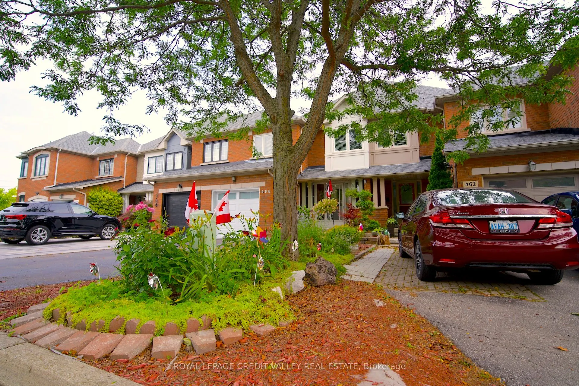 464 Dalmuir Mews
