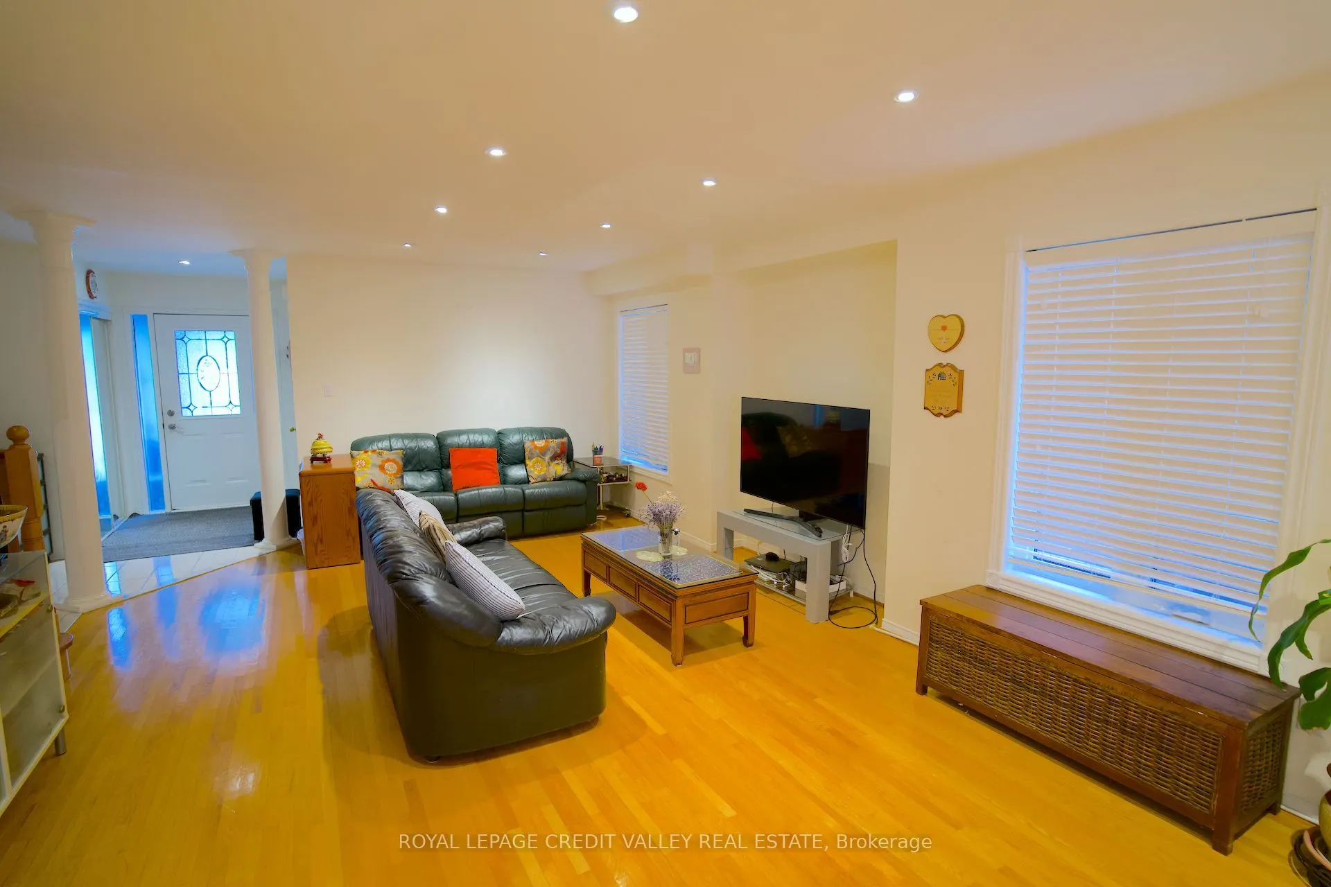464 Dalmuir Mews