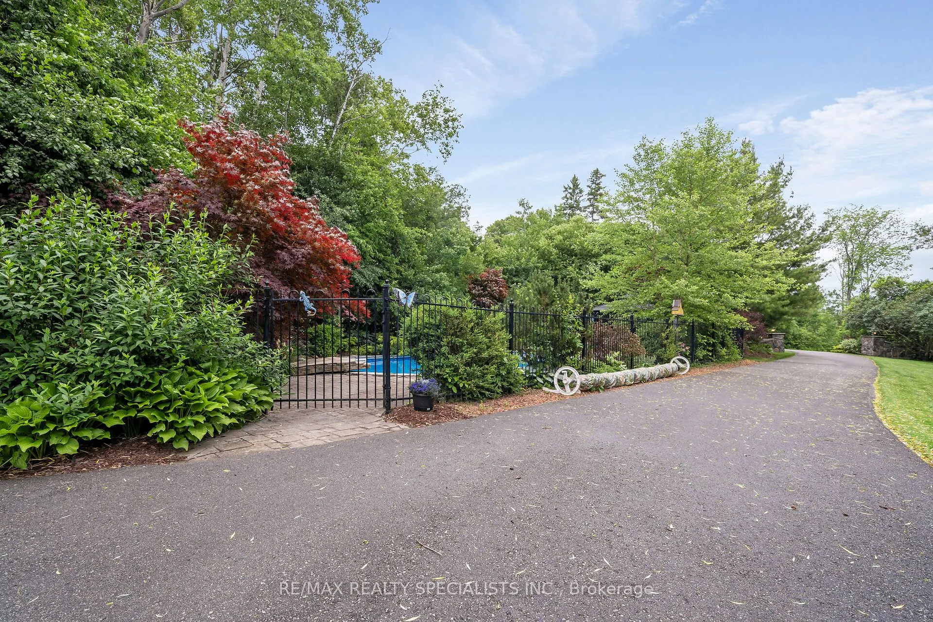 2 Cedar Drive