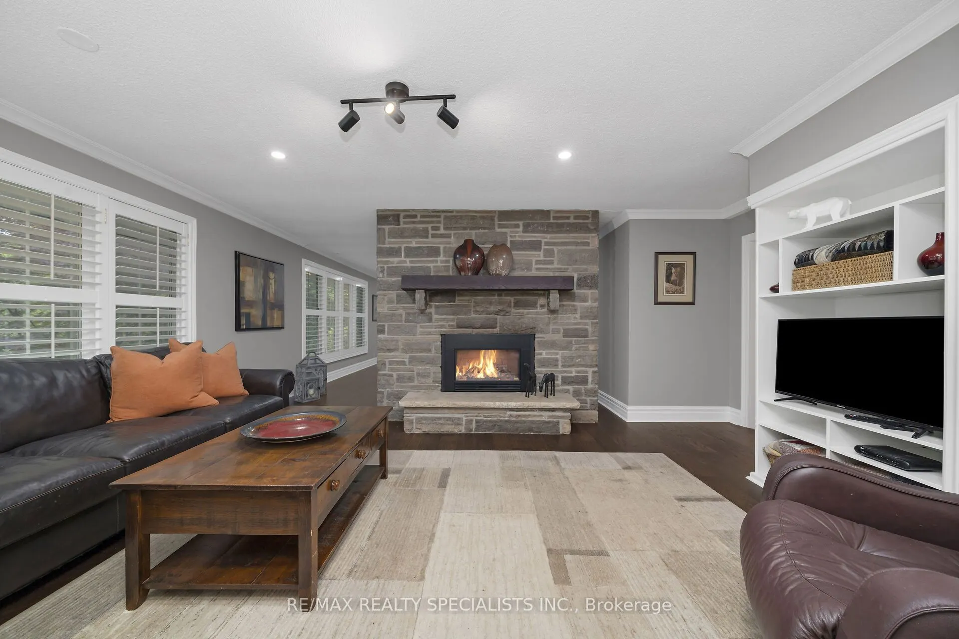 2 Cedar Drive