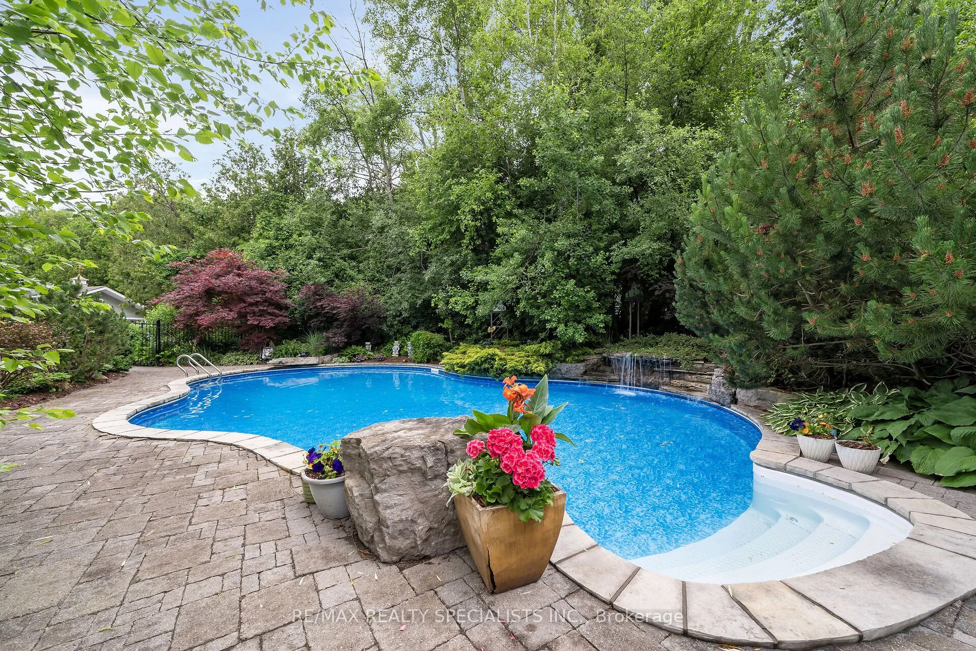 2 Cedar Drive