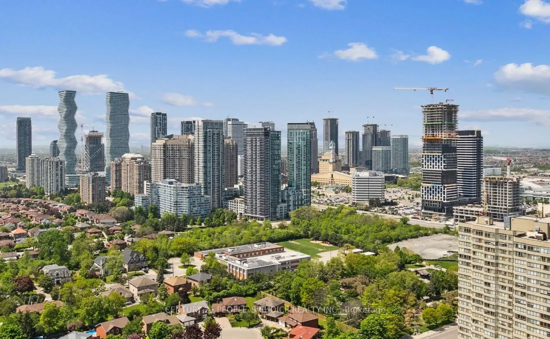 30 Elm Drive W, #1102
