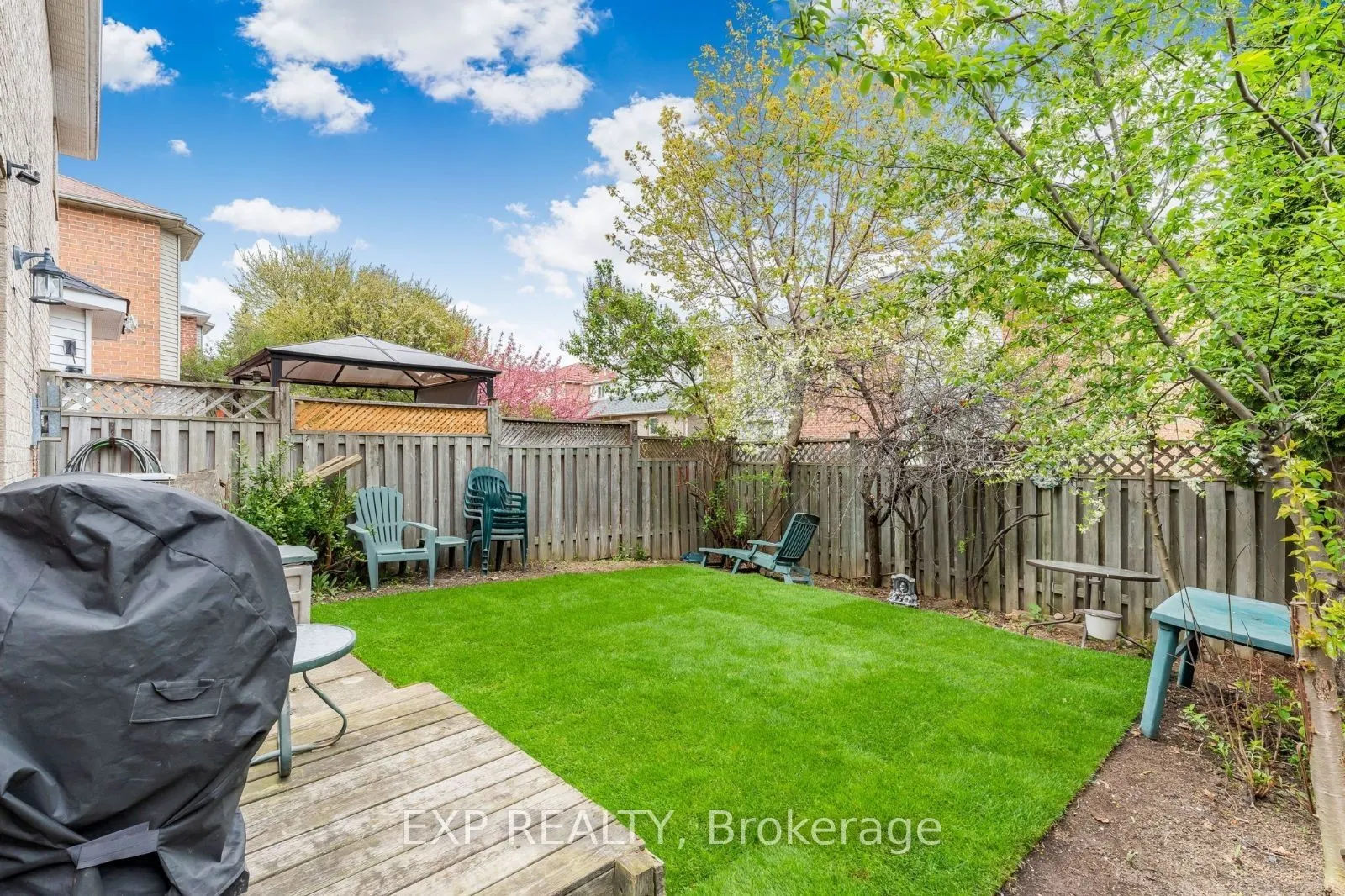 5547 Cortina Crescent