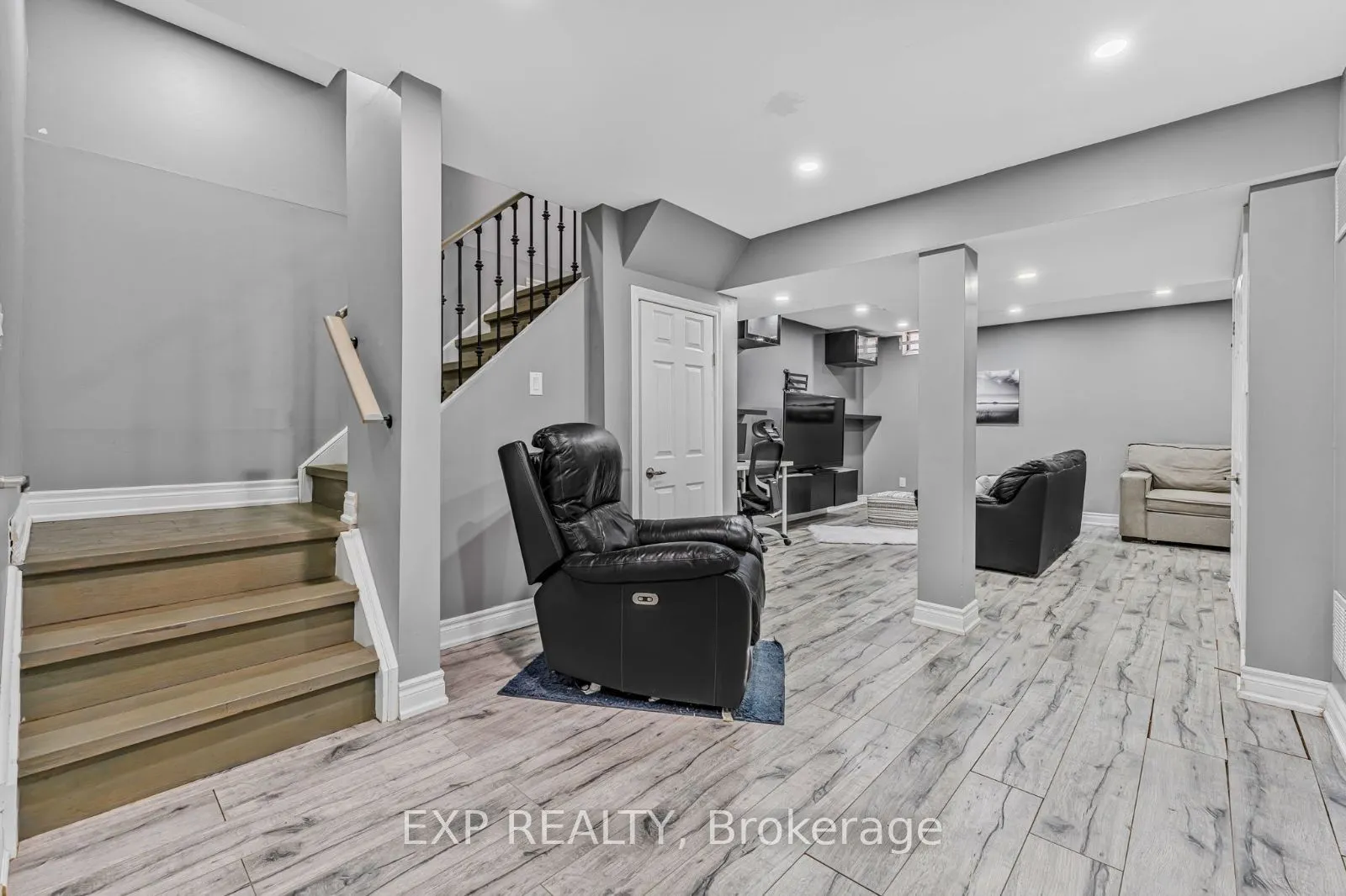 5547 Cortina Crescent