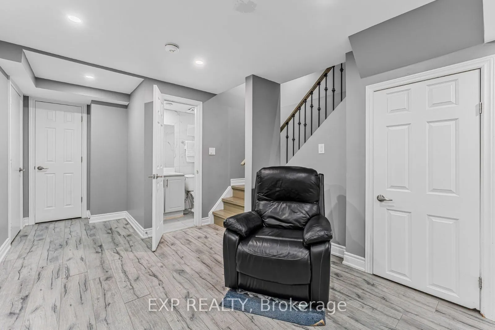 5547 Cortina Crescent