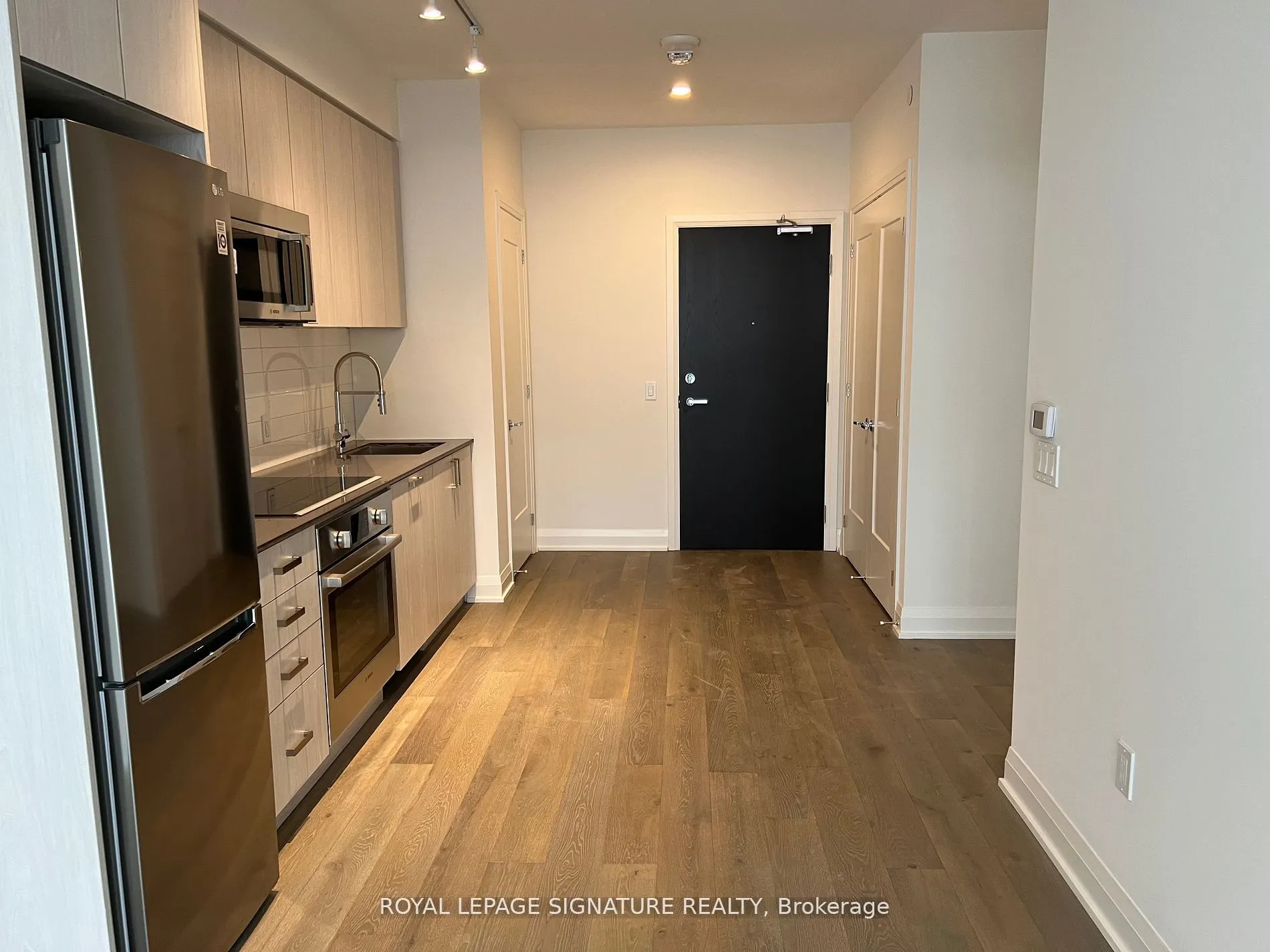 293 The Kingsway Avenue, #213