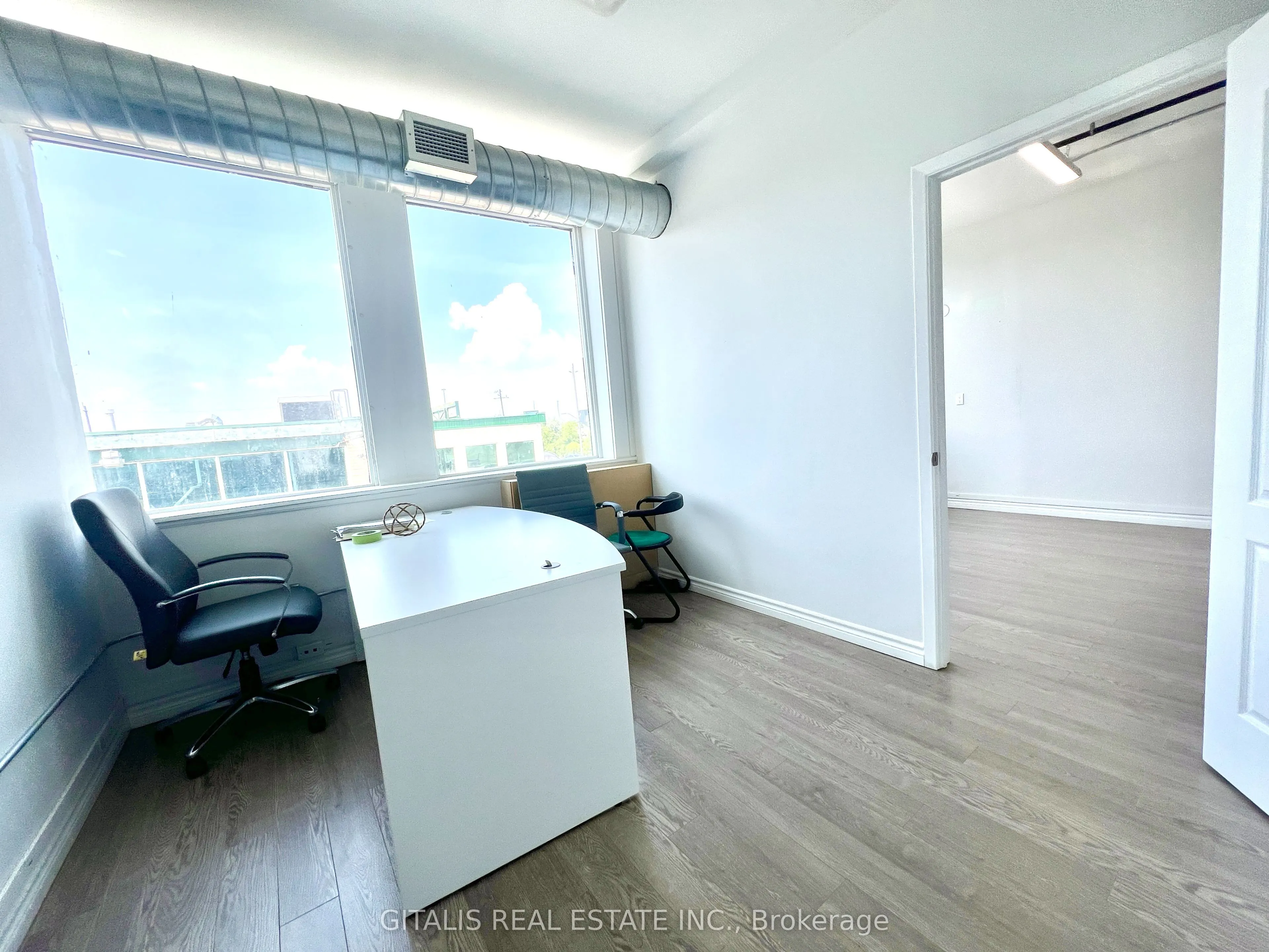 105 Brockhouse Road, #200