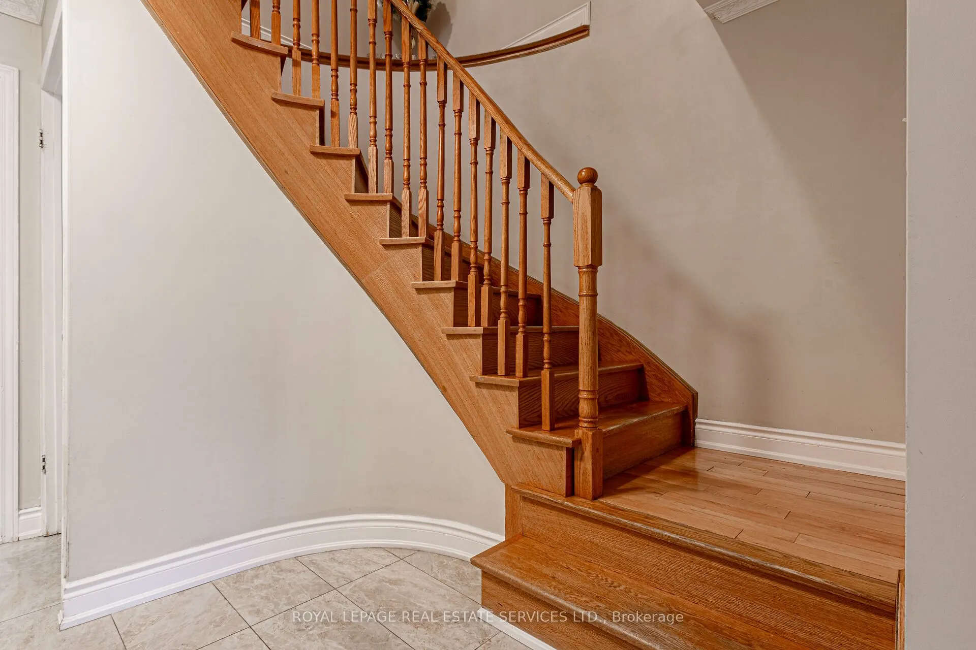 1536 Kirkrow Crescent