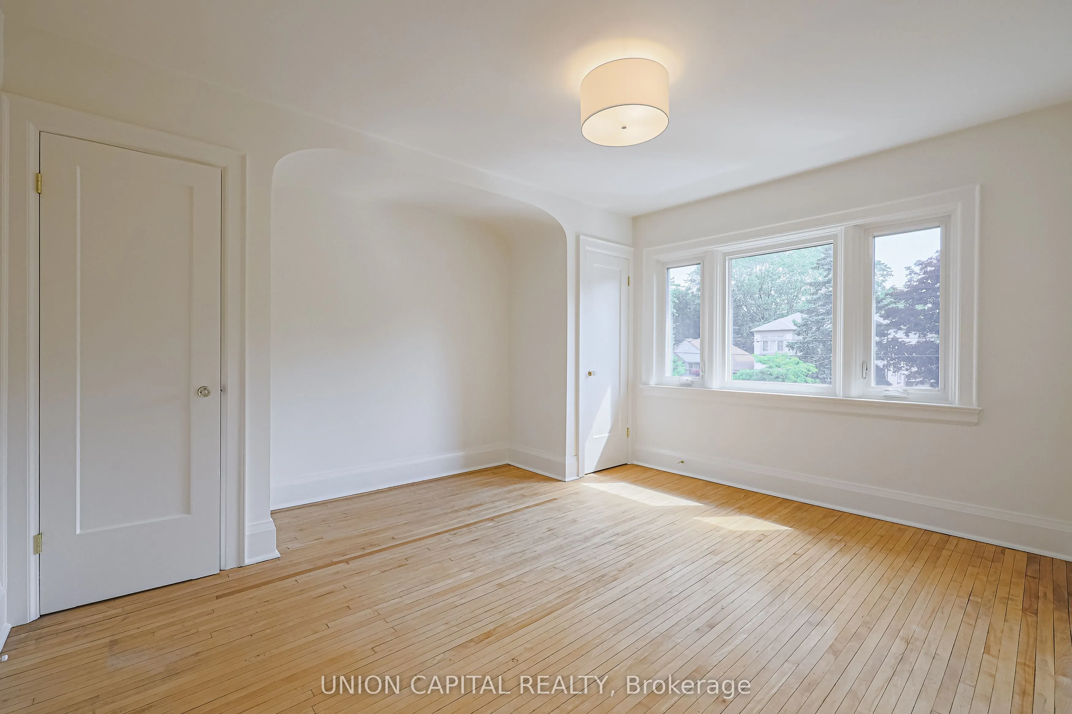 1064 Royal York Road