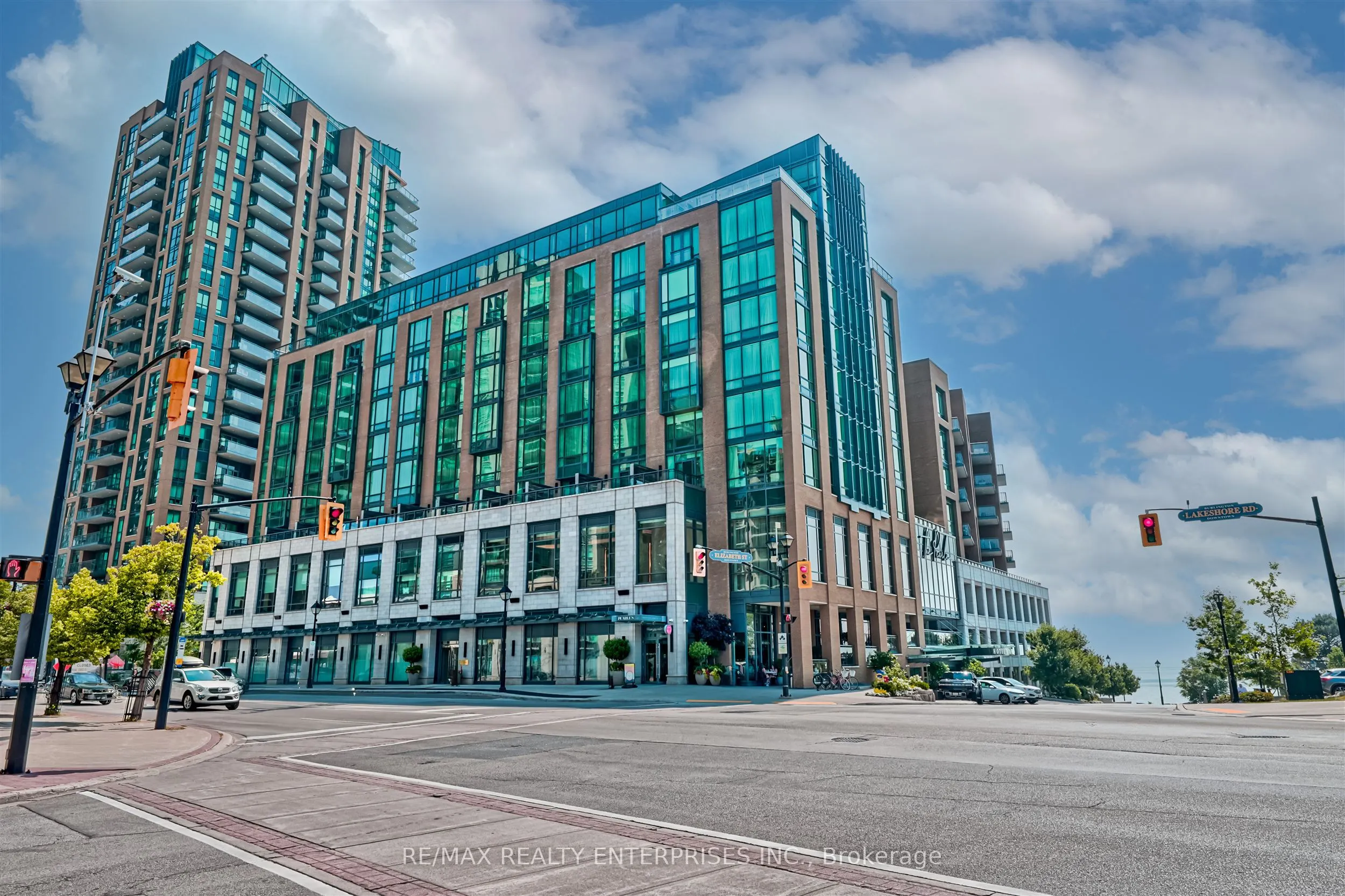 1 Elizabeth Street, #604