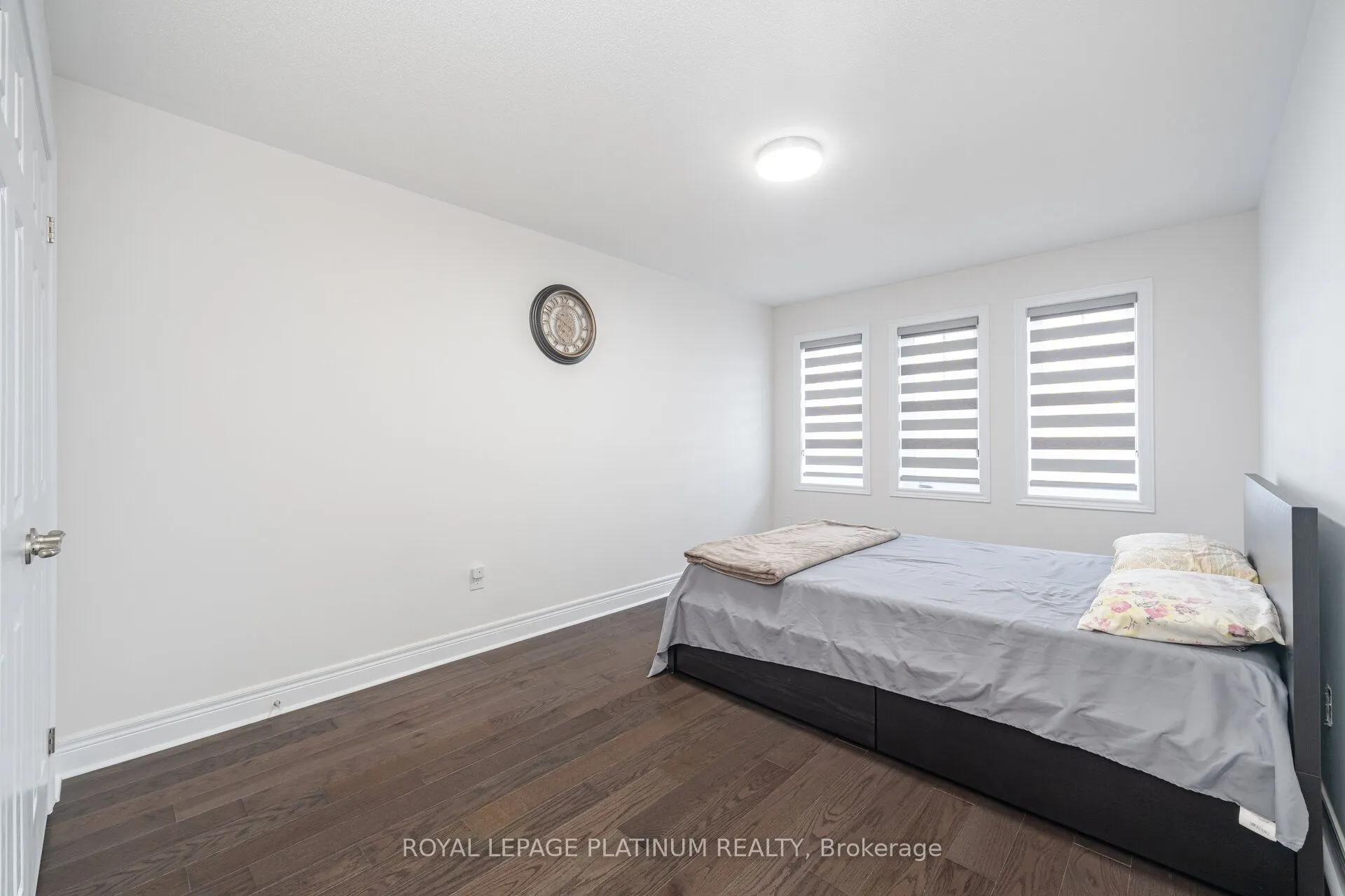 29 Overstone Road