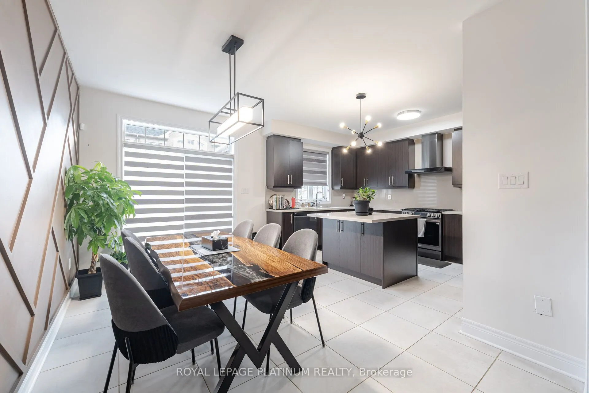 29 Overstone Road