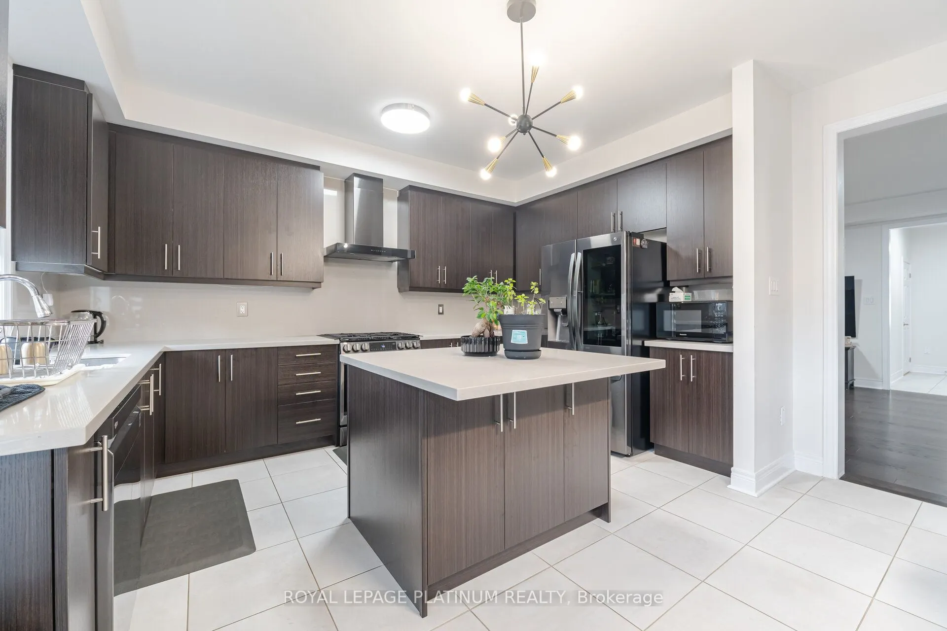 29 Overstone Road