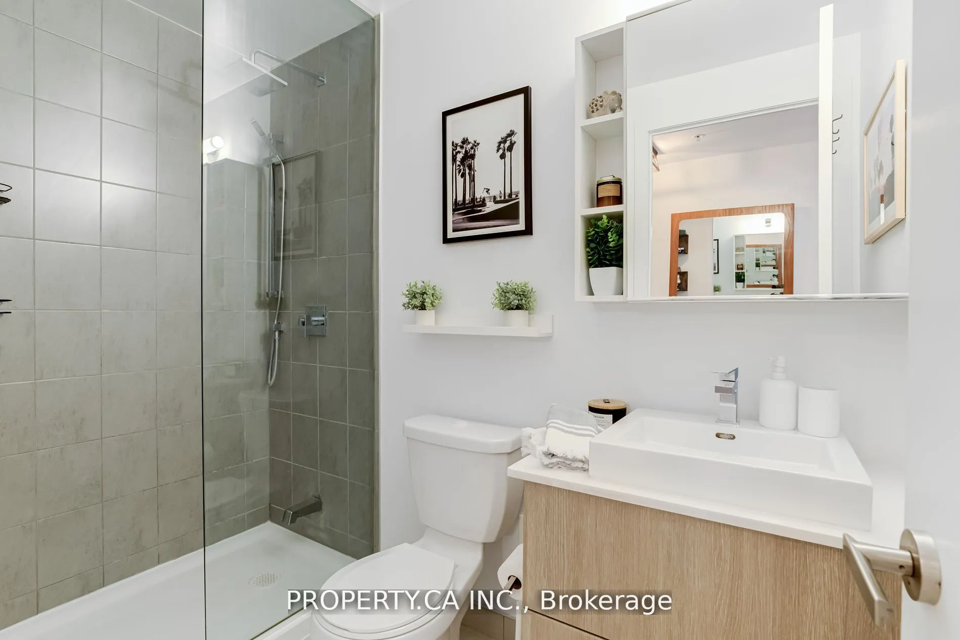 38 Howard Park Avenue, #212