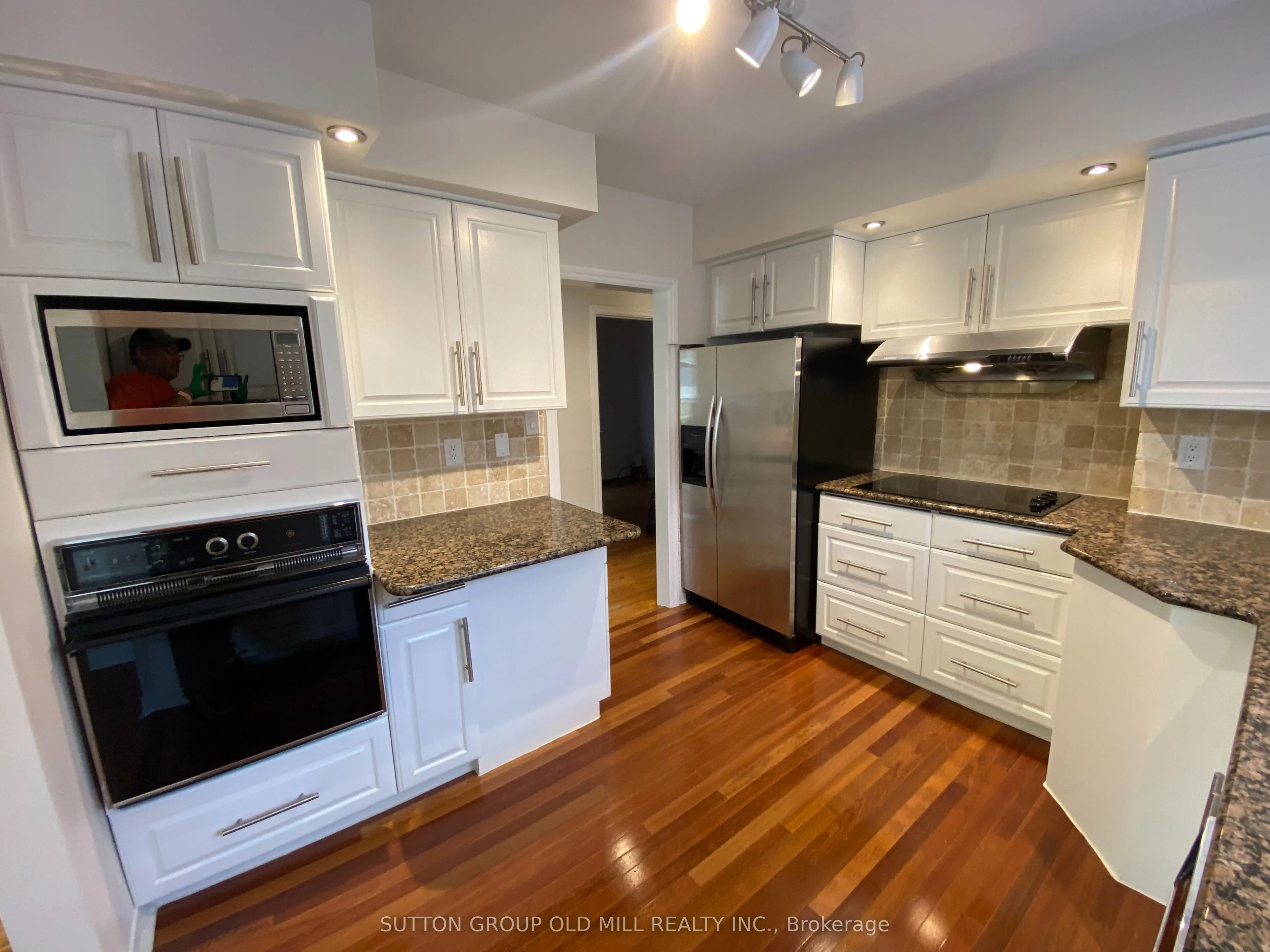32 Hagersville Court