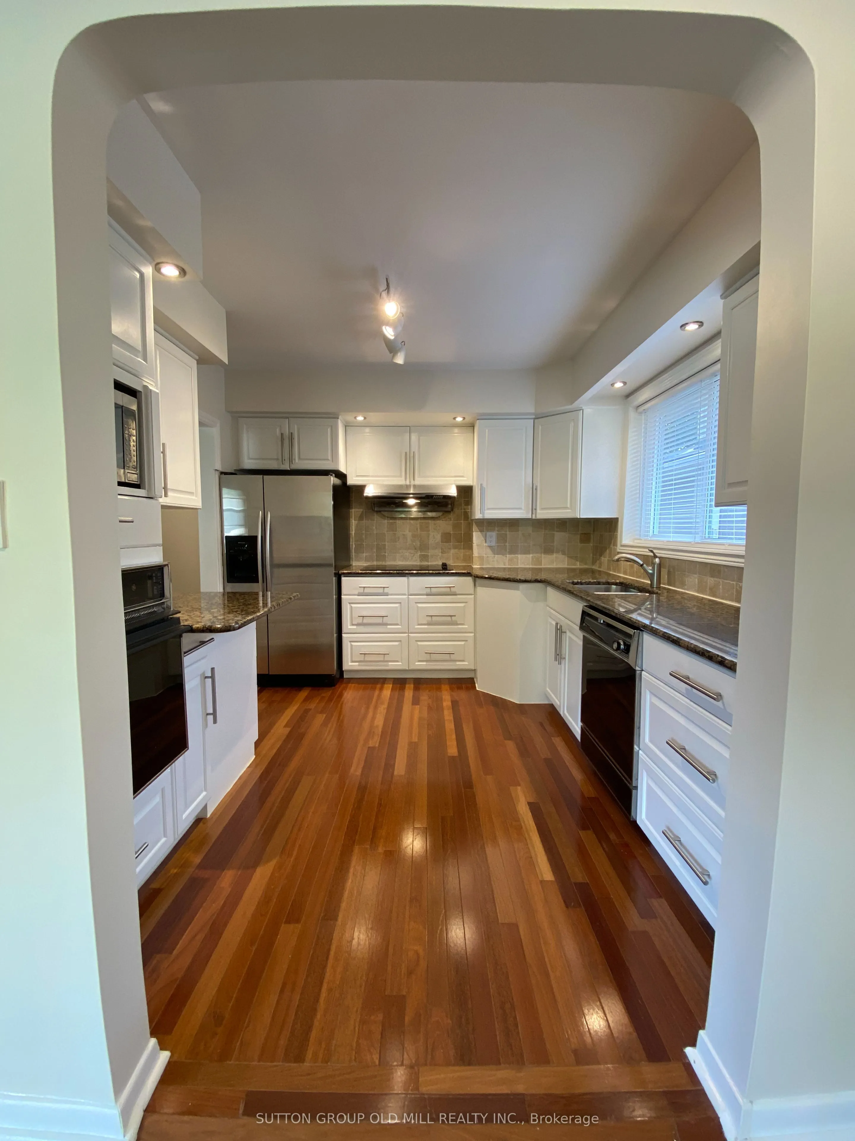 32 Hagersville Court